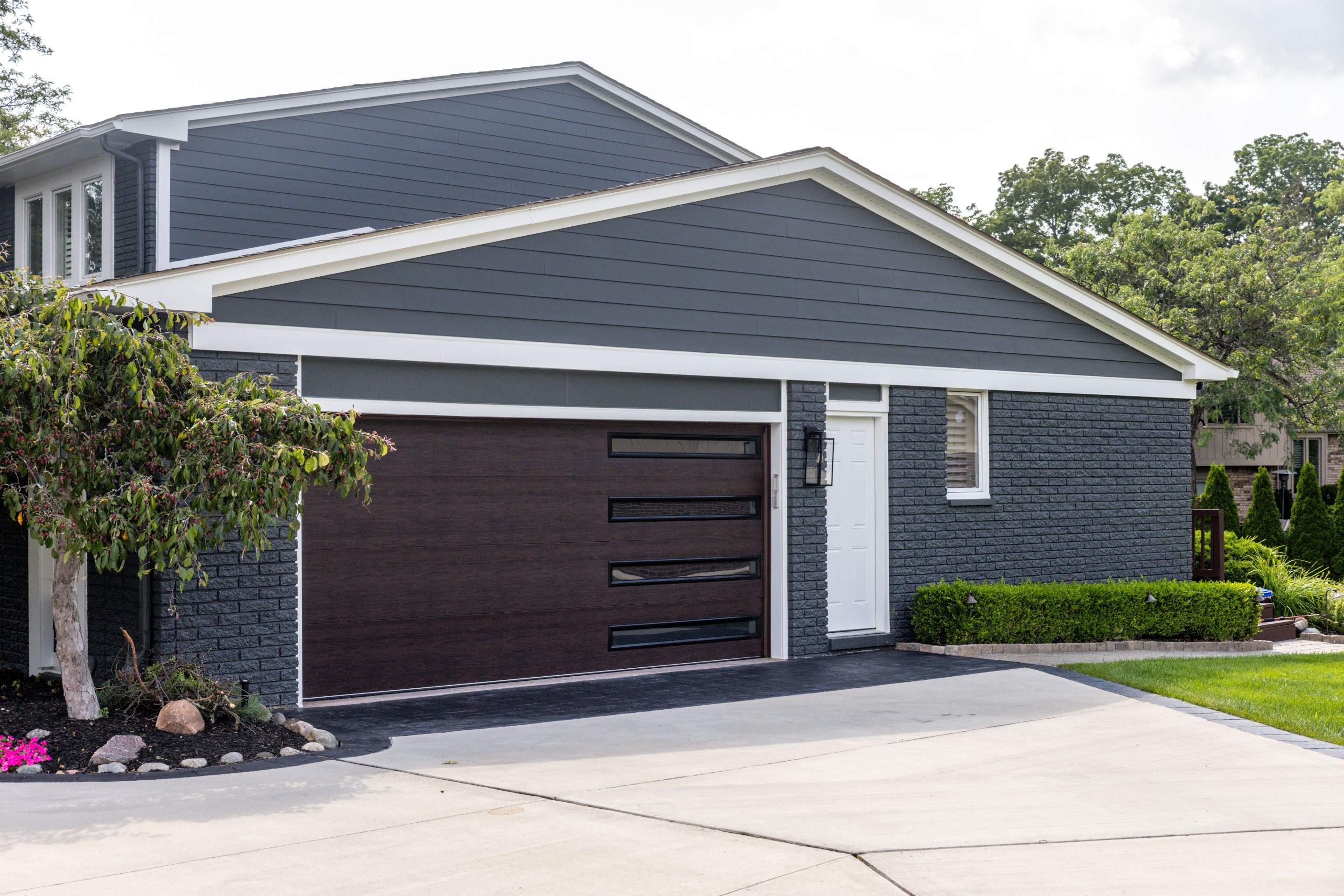 Siding Installation using James Hardie by Bloomfield Construction & Restoration
