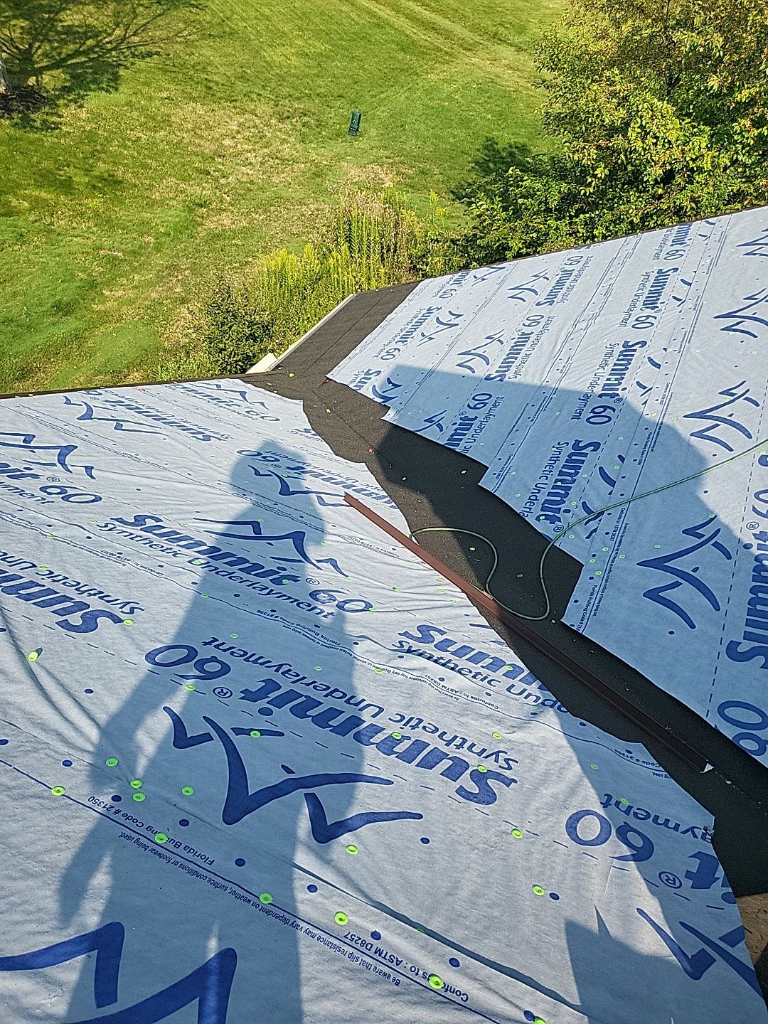 CT LANDMARK COLOR: PEWTER by Eagle Eye Roofing
