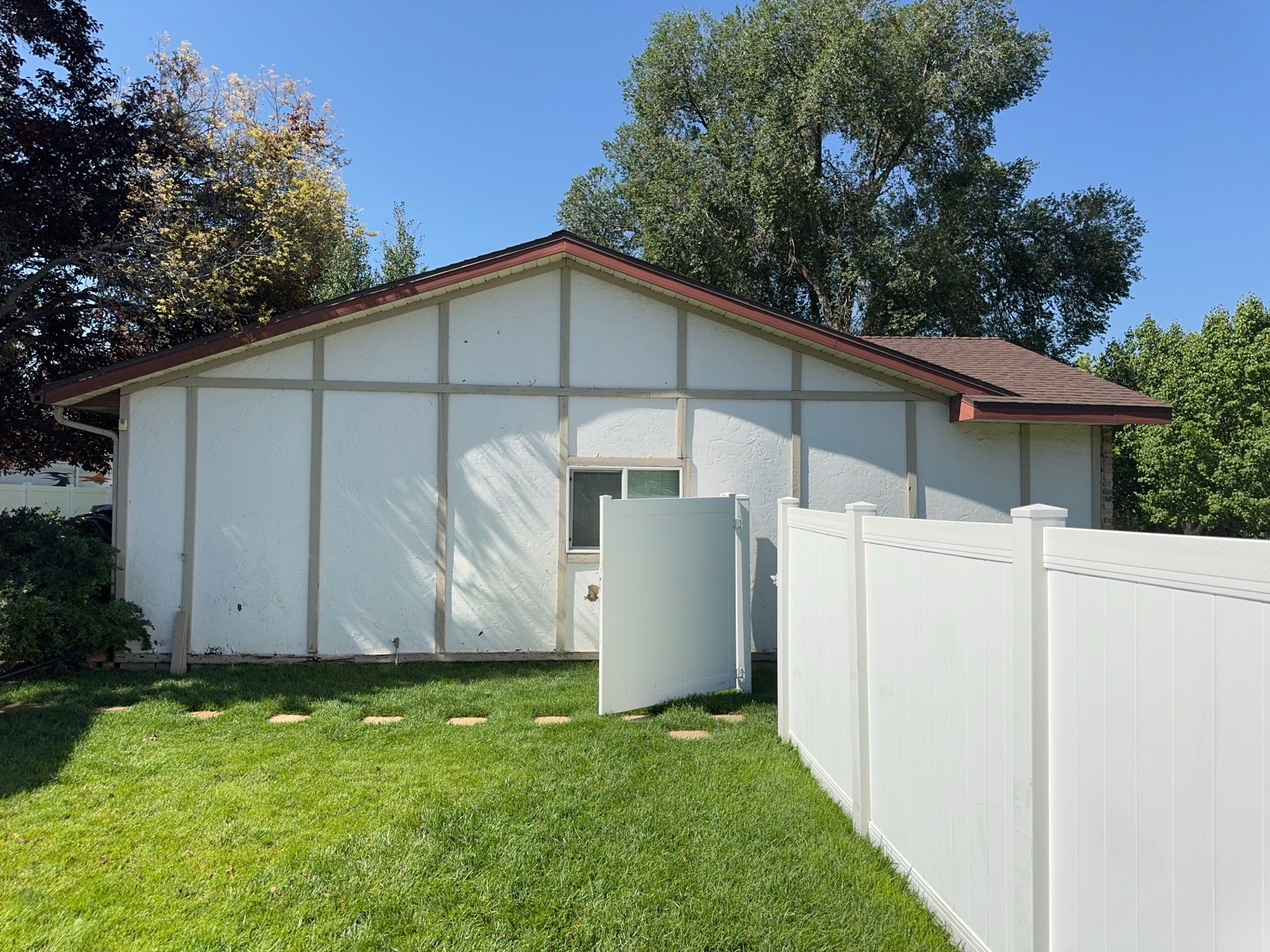 Sandy | Custom Hardie Mixed Profiles | Gray Slate & Iron Gray Trim by Ideal Siding Utah