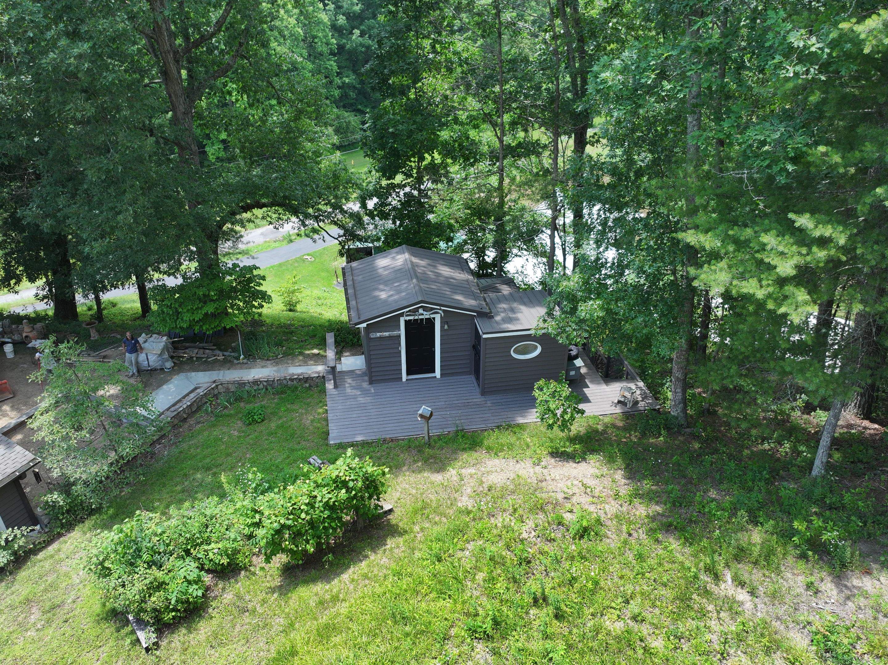 Rice Residence by Omnia Roofing