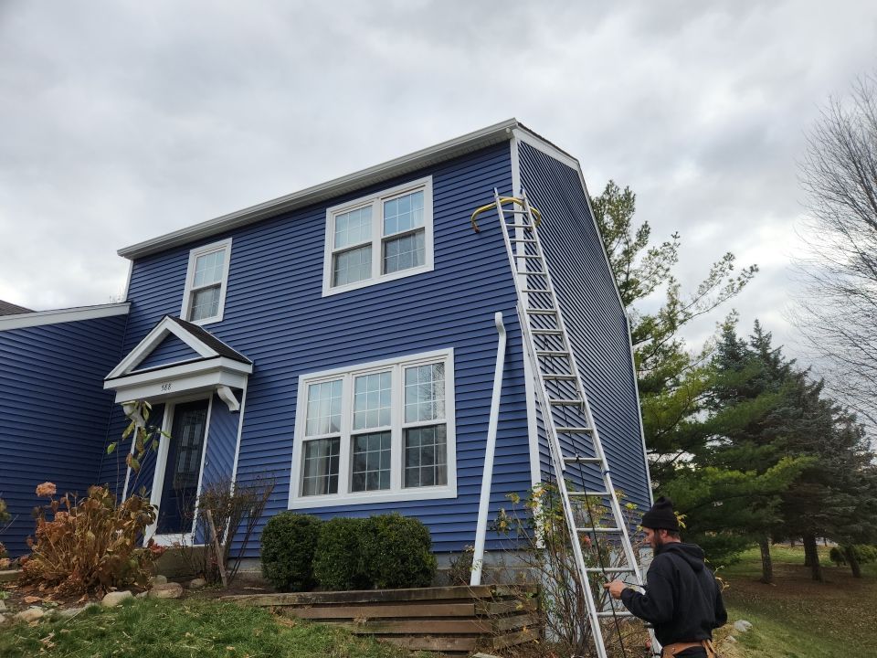 Siding Replacement using Certainteed Restoration Classic D4 Midnight Blue by 180 Contractors