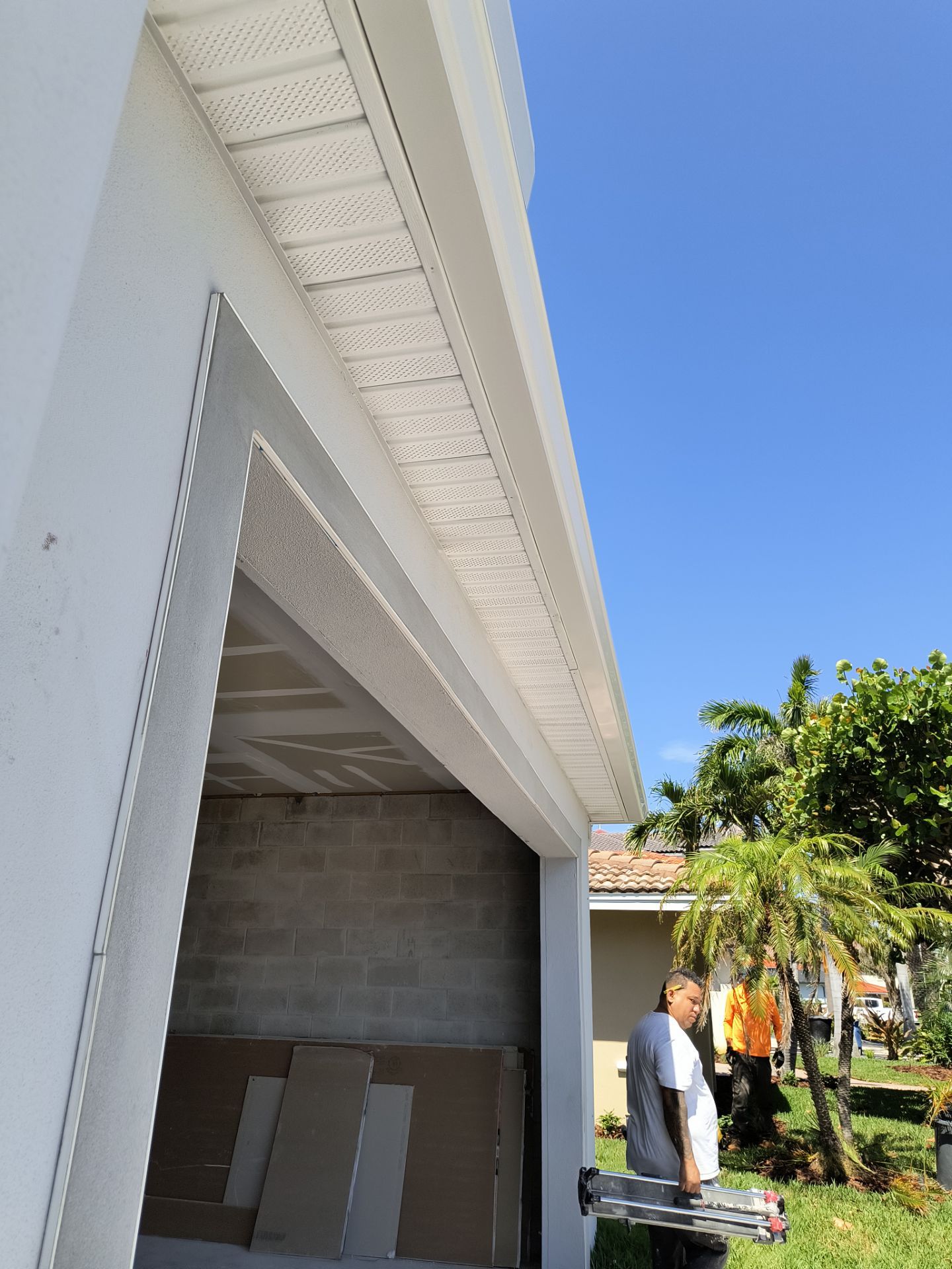 Florida Rain-Ready Homes with Seamless Gutters by Gutter Professor in Clearwater FL by Gutter Professors