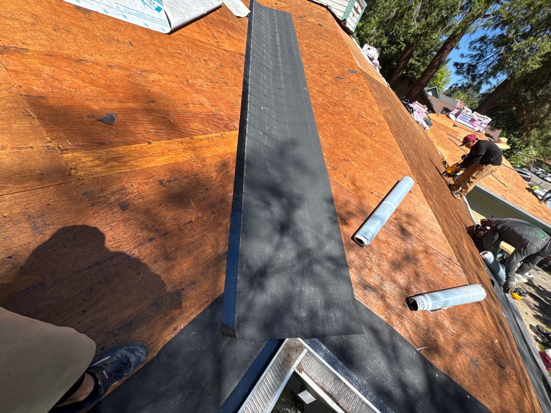 Owens Corning Roofing and REC solar panels by Byers Enterprises 