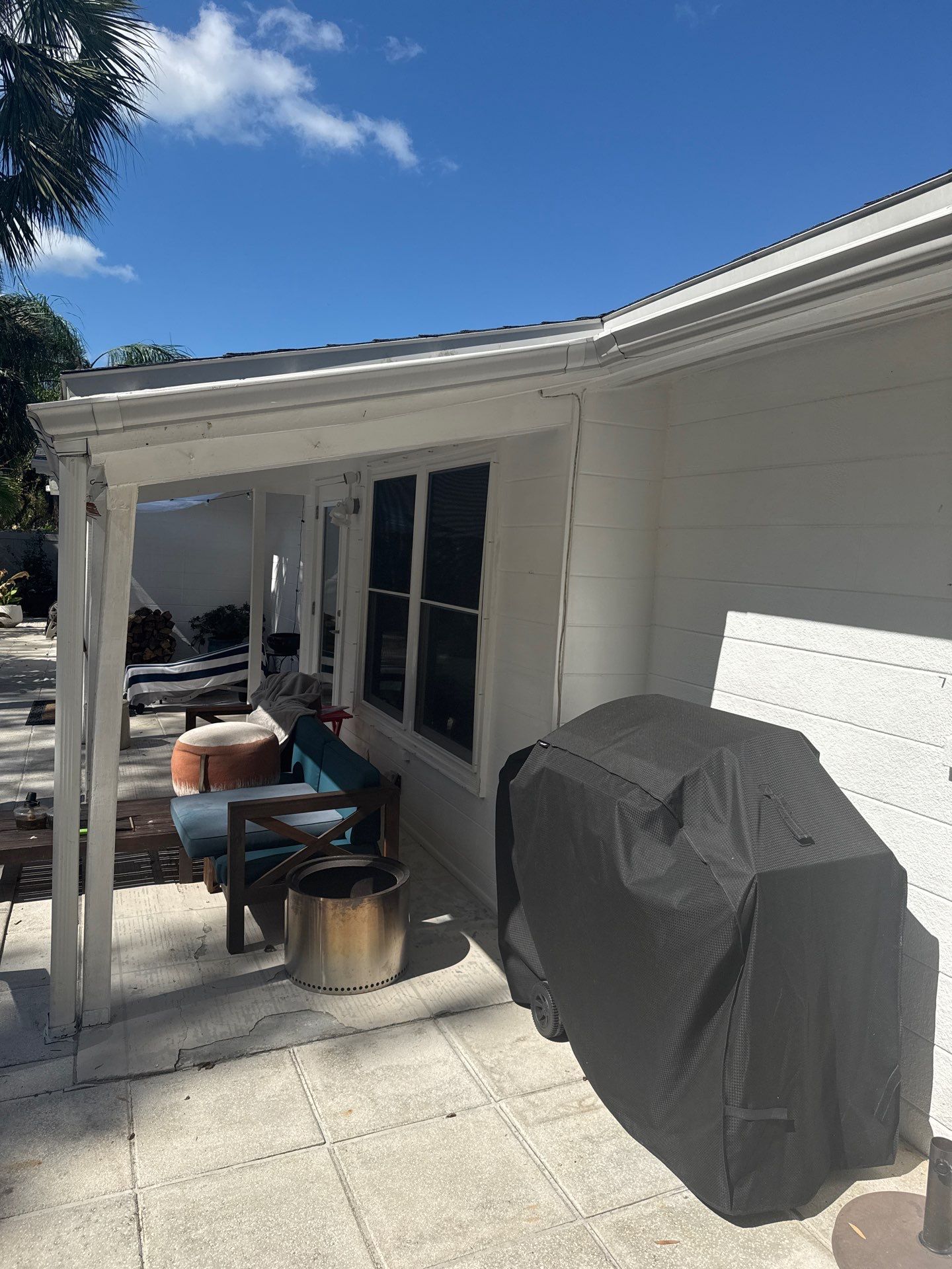 White 6-Inch Seamless Gutters in Osprey FL by Gutter Professors