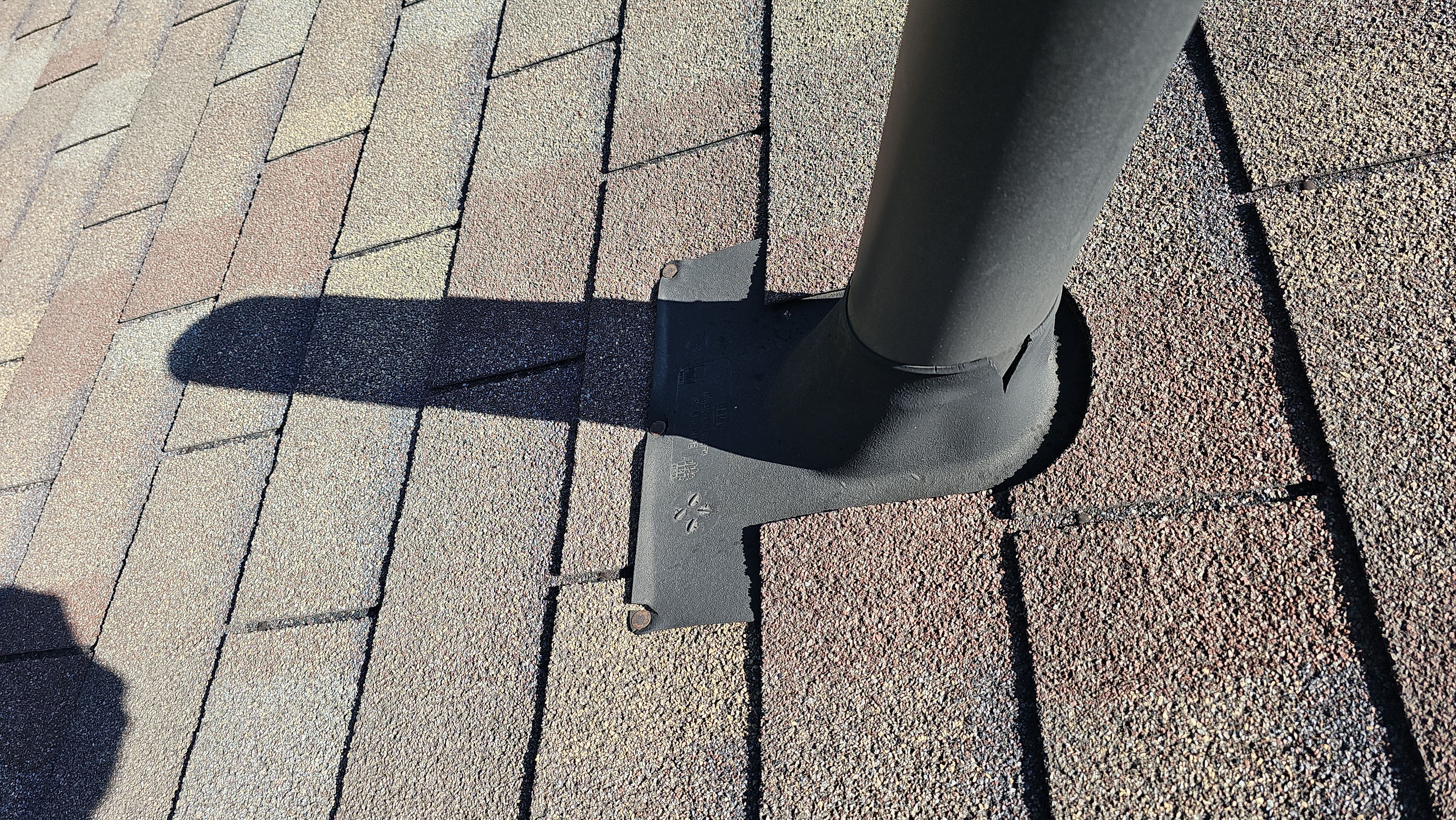 Atlas Pinnacle, Color, Coastal Granite, Drip Edge, Birch White by Eagle Eye Roofing