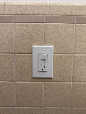 Combination GFCI Receptacle / Switch Installation