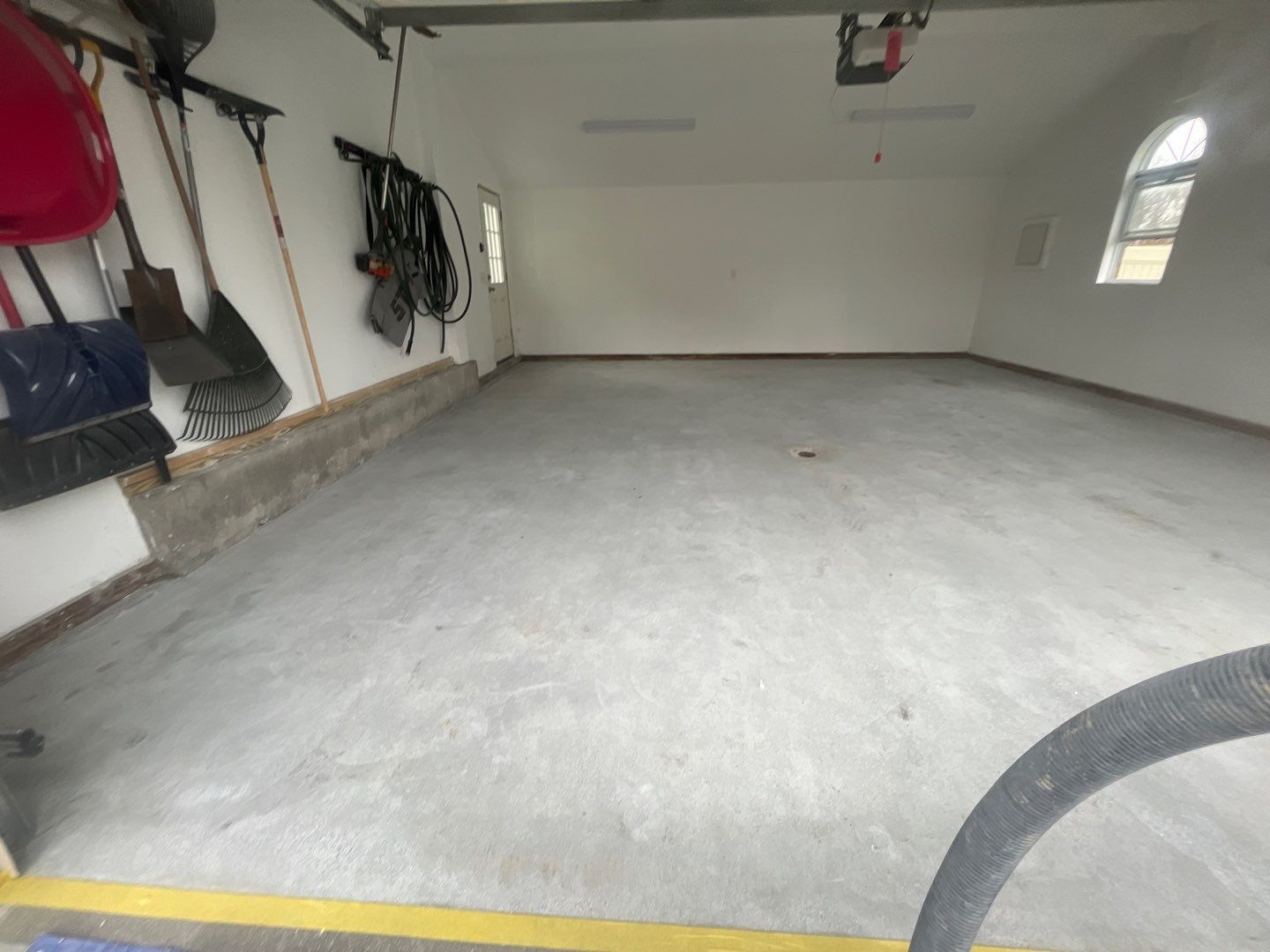 Garage in Shrewsbury, MA 01545 by Symphony Concrete Coatings