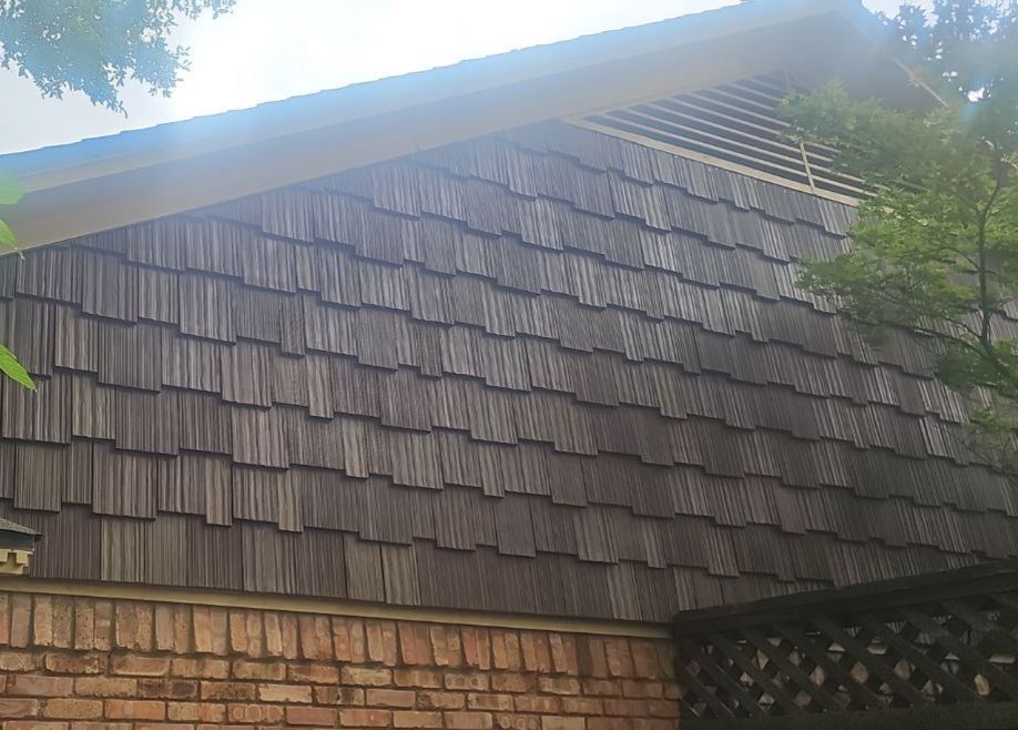Gable Ends in Lake Highlands - DaVinci Shakes by Bert Roofing Inc
