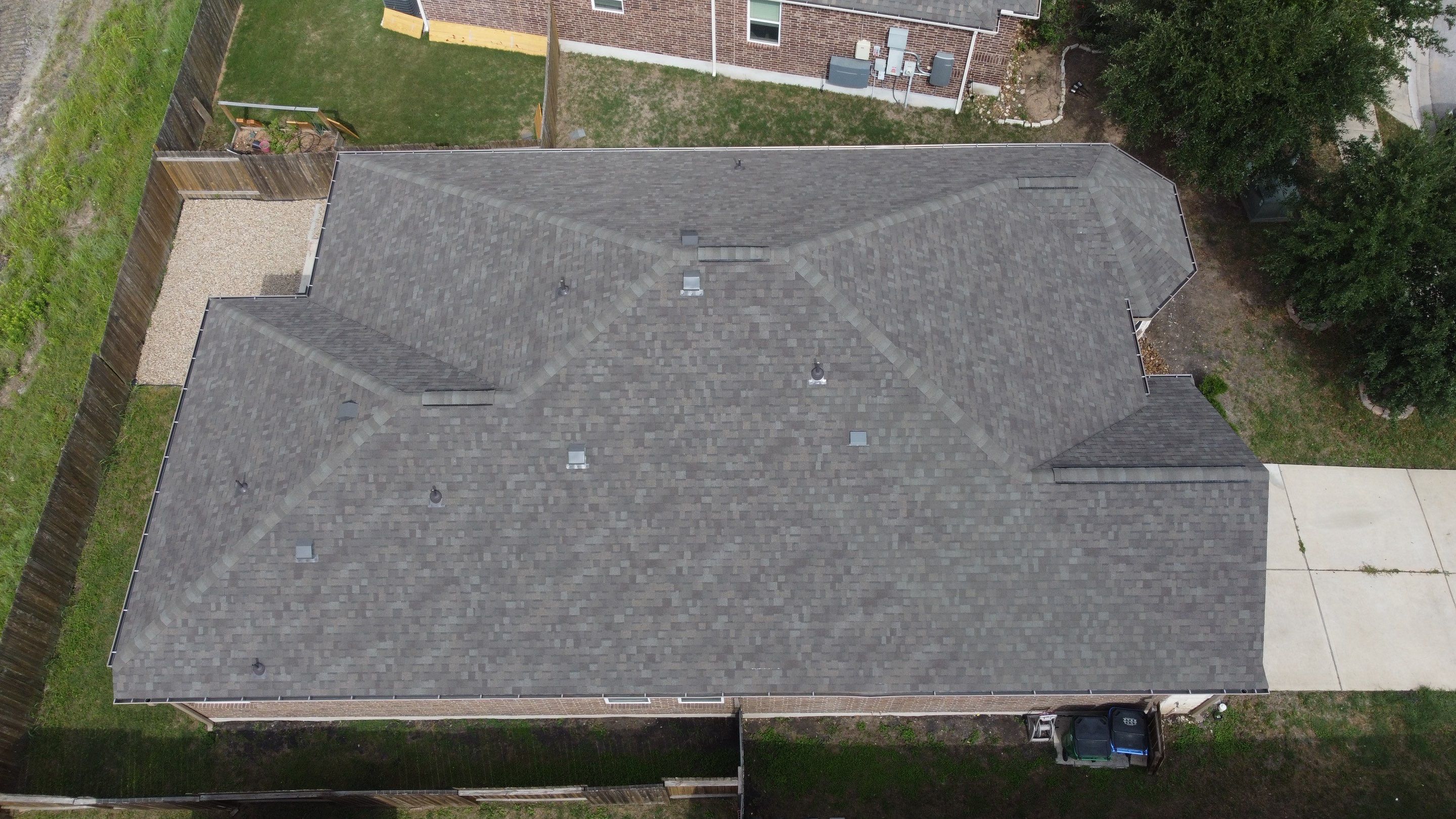 Residential Roofing Installation using Owens Corning Oakridge by Kstylez Roofing & Construction