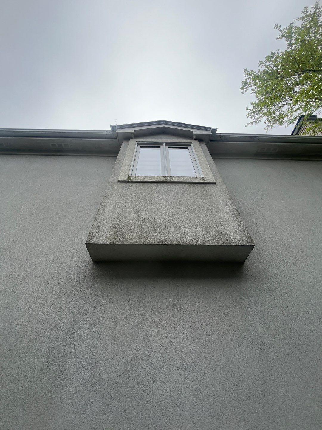 dryvit using Algaecide, soft wash soap by Northern Power Washing LLC.
