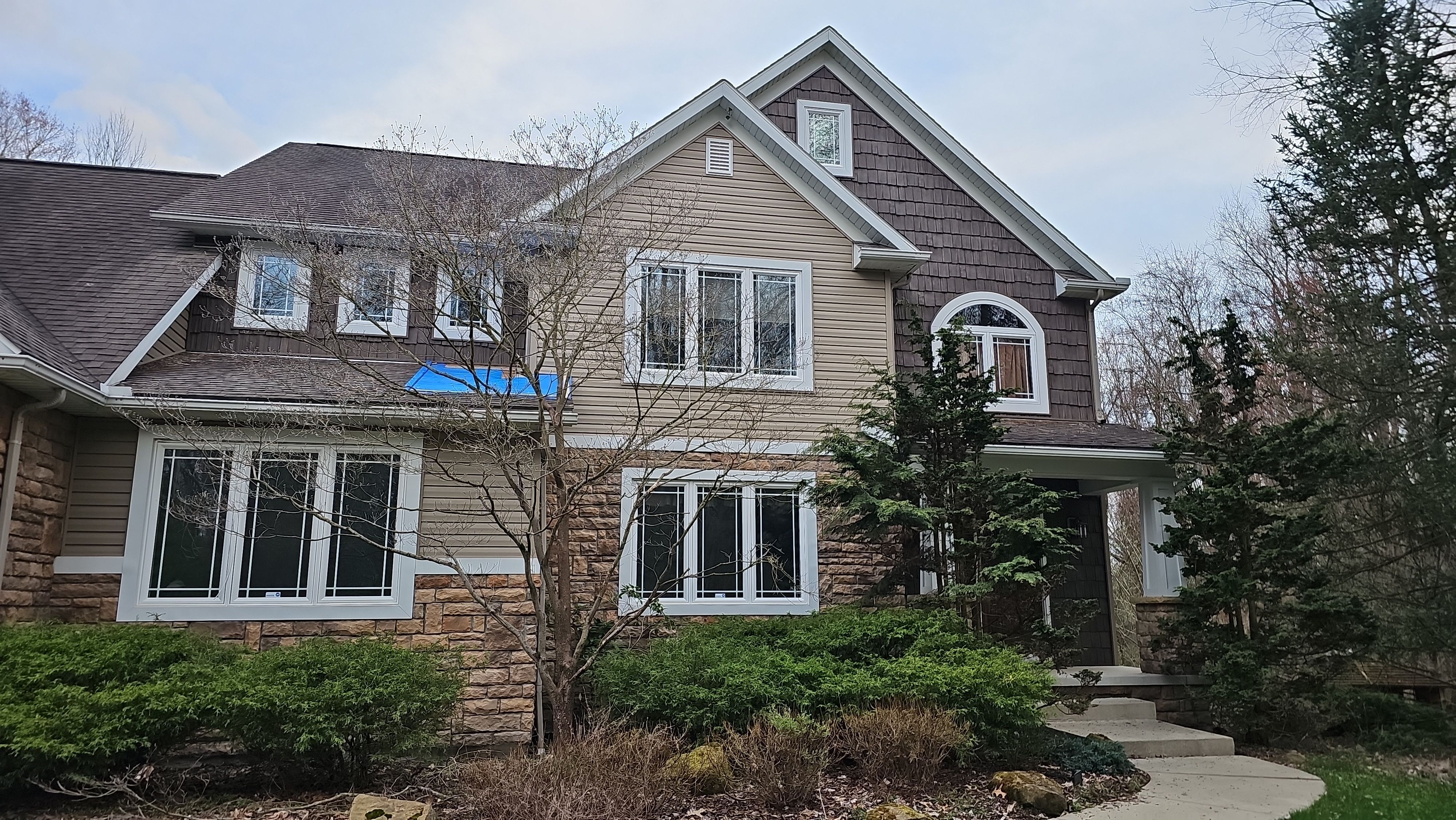 Atlas Pinnacle, Color, Coastal Granite, Drip Edge, Color, Black by Eagle Eye Roofing
