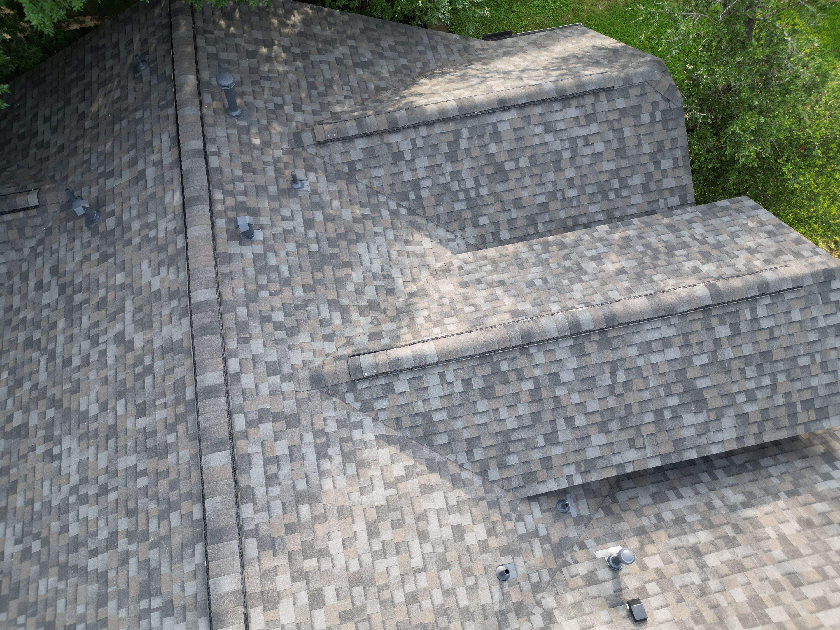 Williamsburg Gray - Owens Corning TruDefinition Duration by RoofsOnly.com