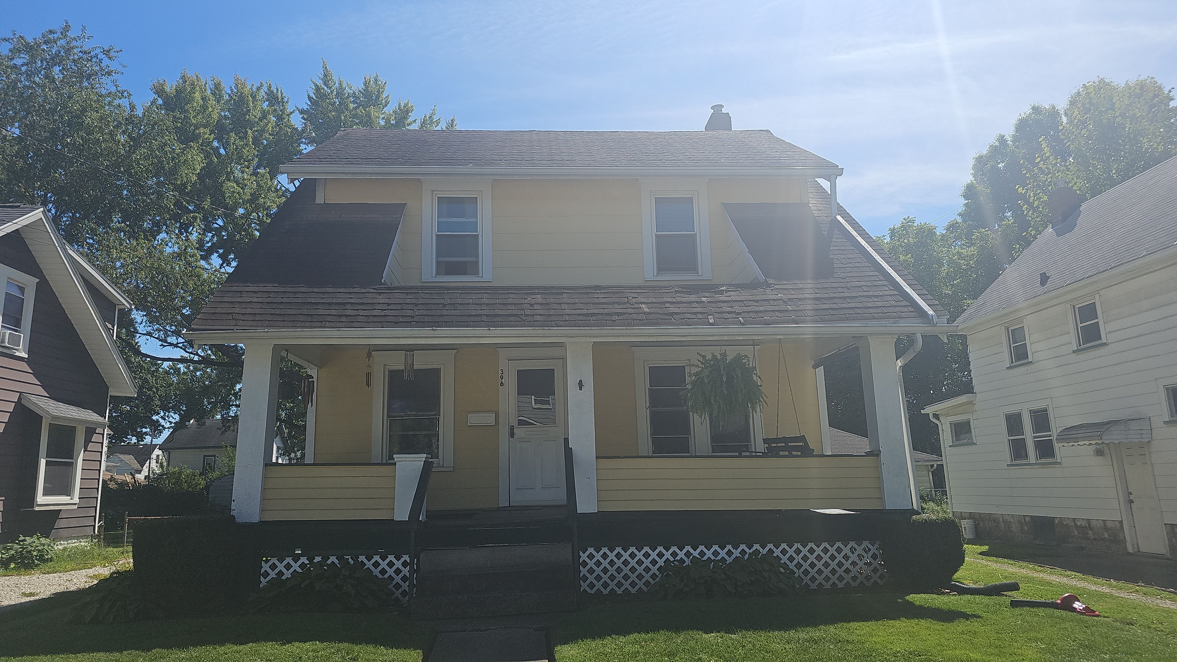 Atlas Pinnacle, Color, Coastal Granite, Drip Edge Color, White by Eagle Eye Roofing