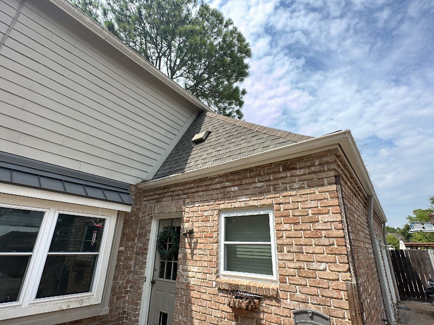 Residential Roofing Installation using Owen's Corning Duration (Lifetime) Shingles by Roof Repair Company