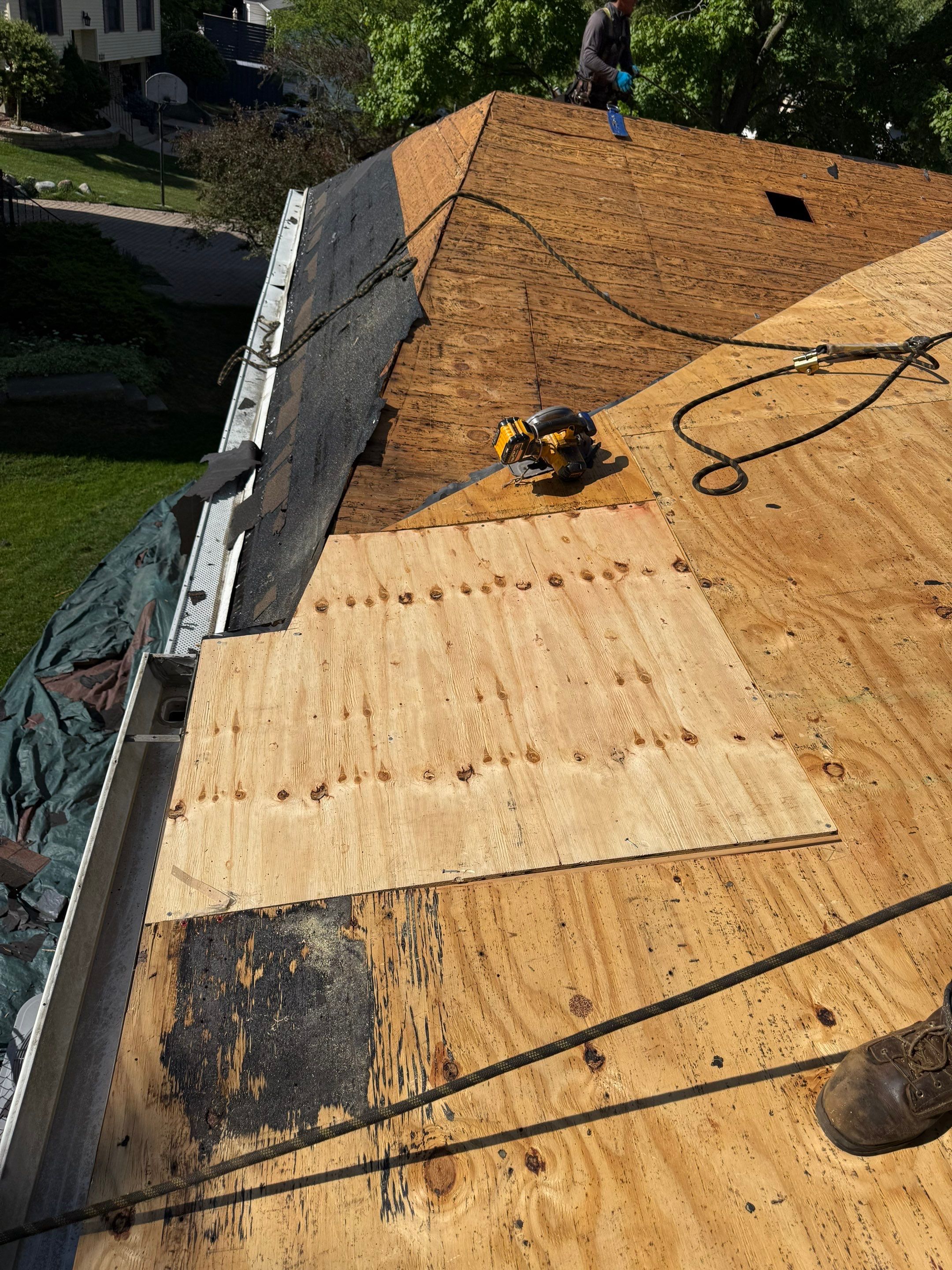 Roofing with GAF and gutters by Optimal Home Improvement 