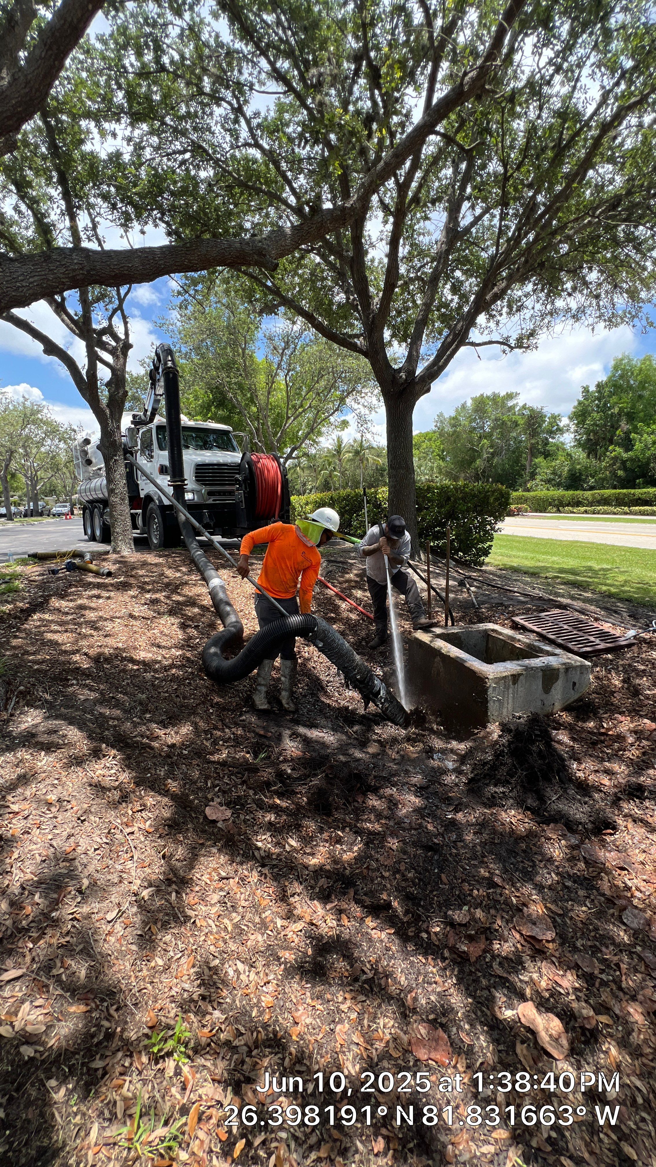 Pelican Landing Beach Parking Lot Stormwater System Maintenance by Don Mar, Inc. Storm Water Solutions