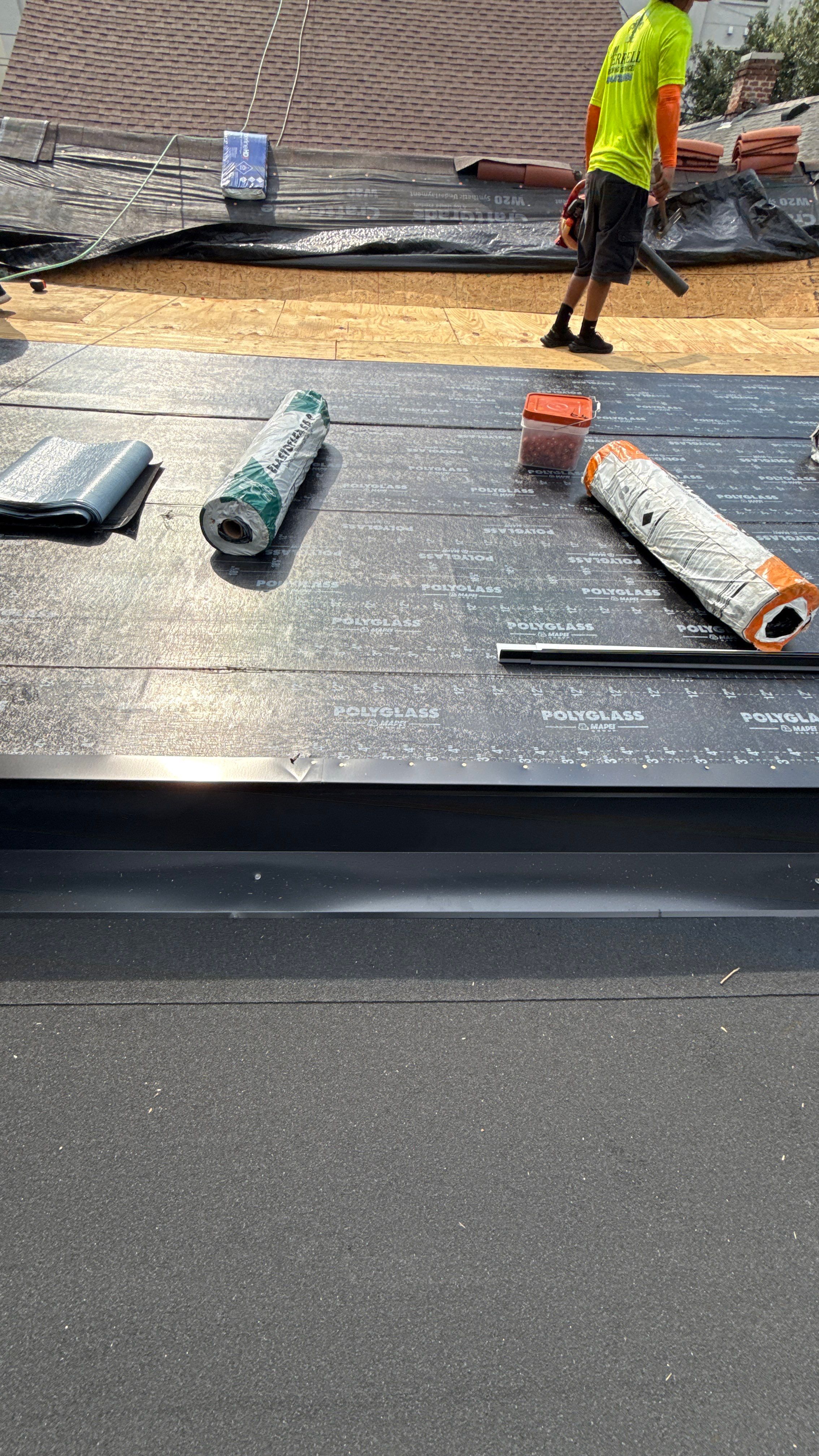 Roof Replacement in New Orleans by HDS Contractors