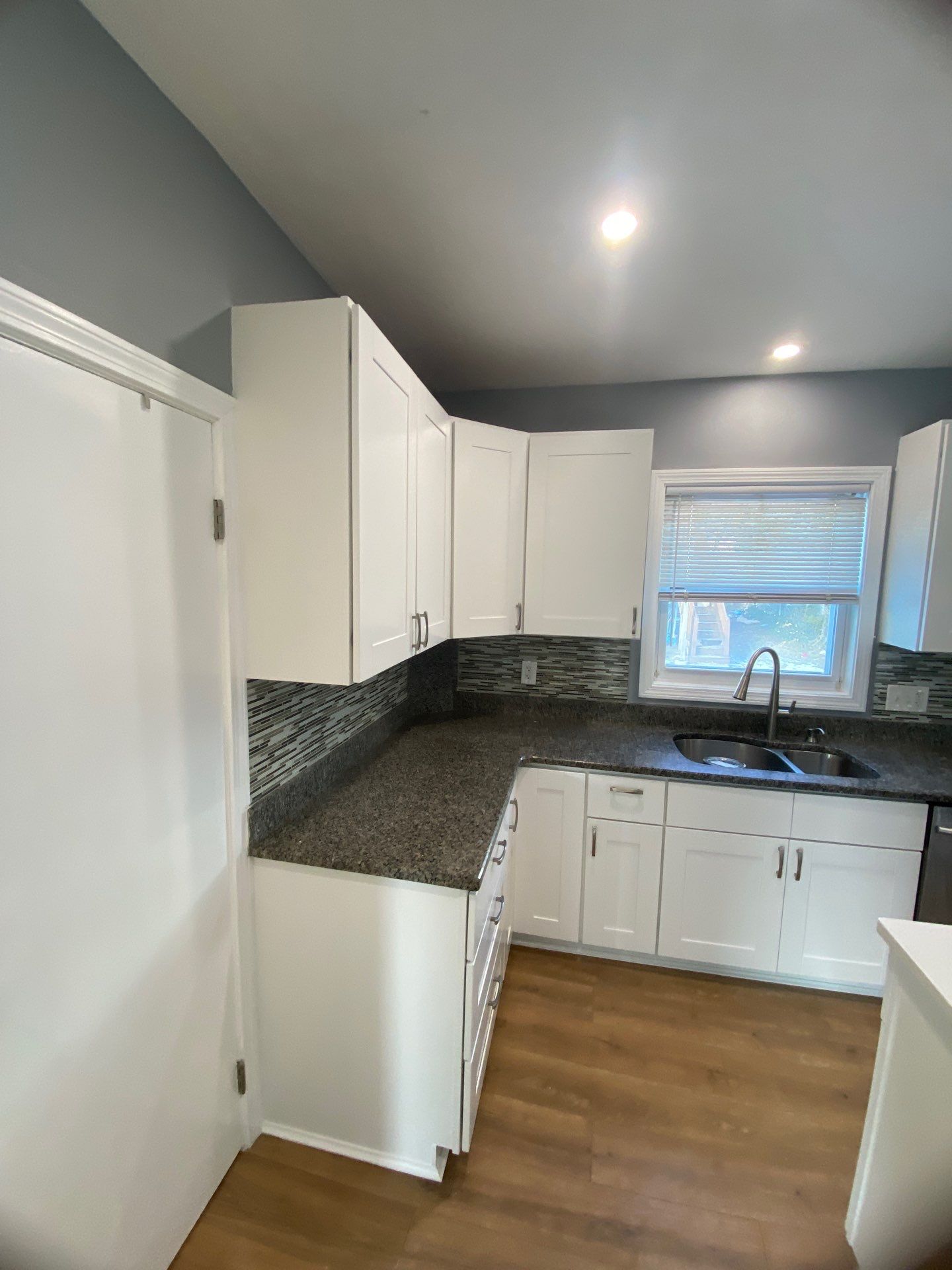 Cabinet Painting by EXCELLENCE | CARTO