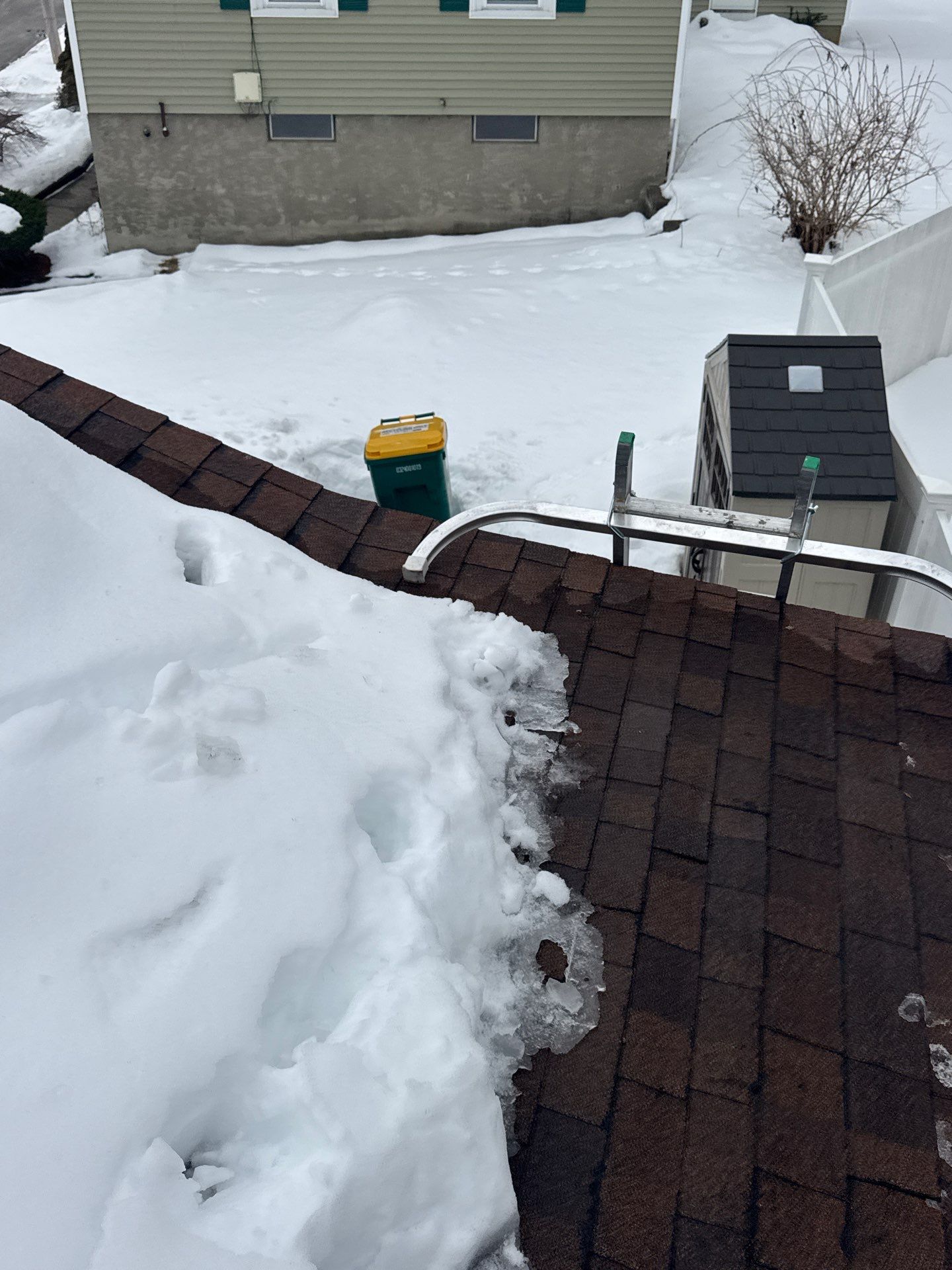 Ice Dam Removal & Snow Removal in Woburn, MA by Mighty Dog Roofing of Greater Middlesex County