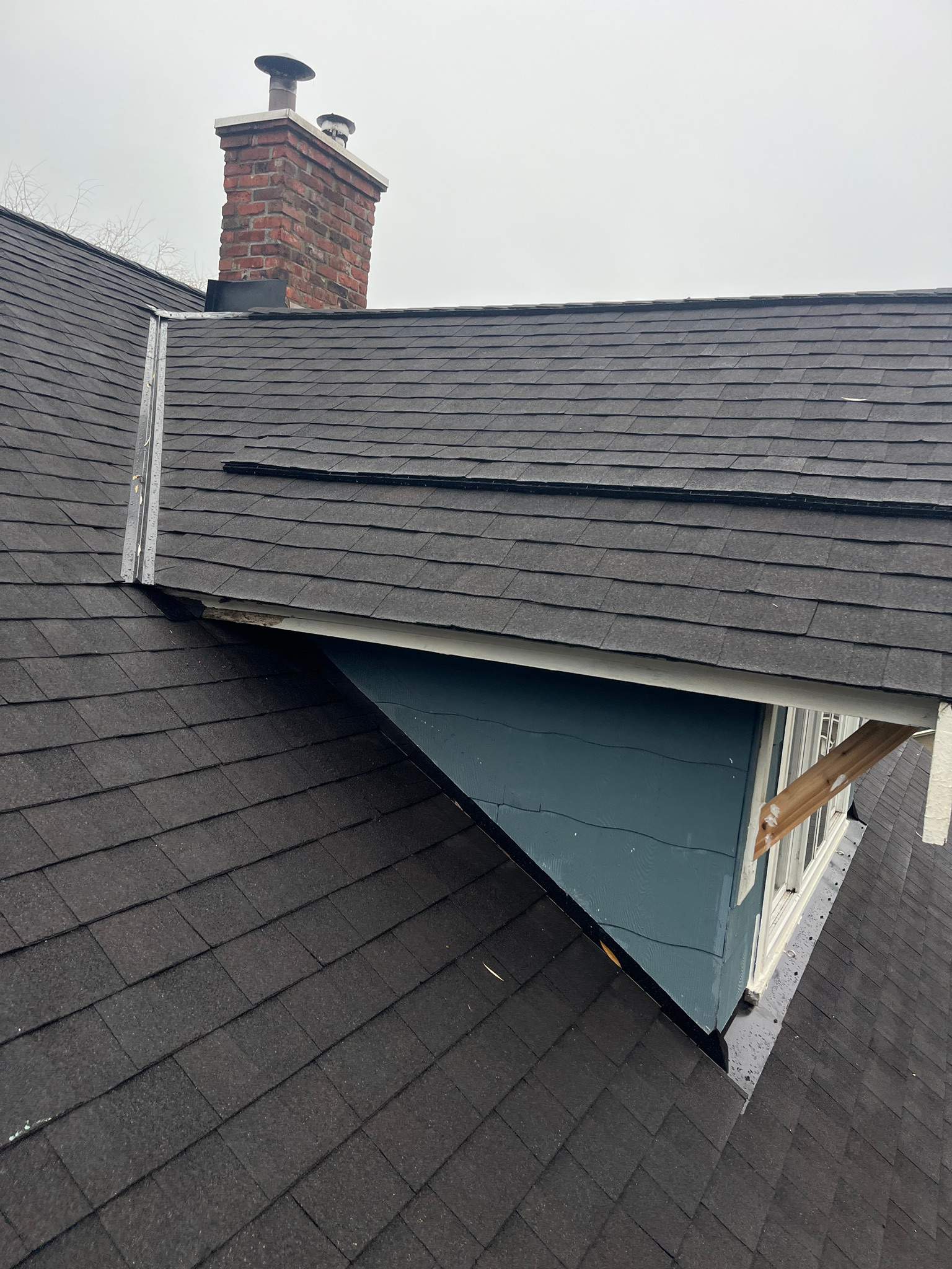 Residential Roof Replacement in Bainbridge Island, WA by Hanley Construction