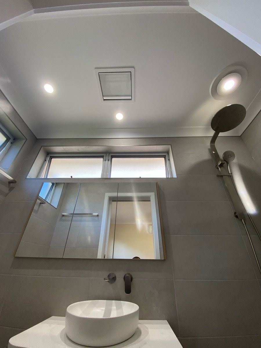 Ensuite Renovation by Re-seal Bathrooms