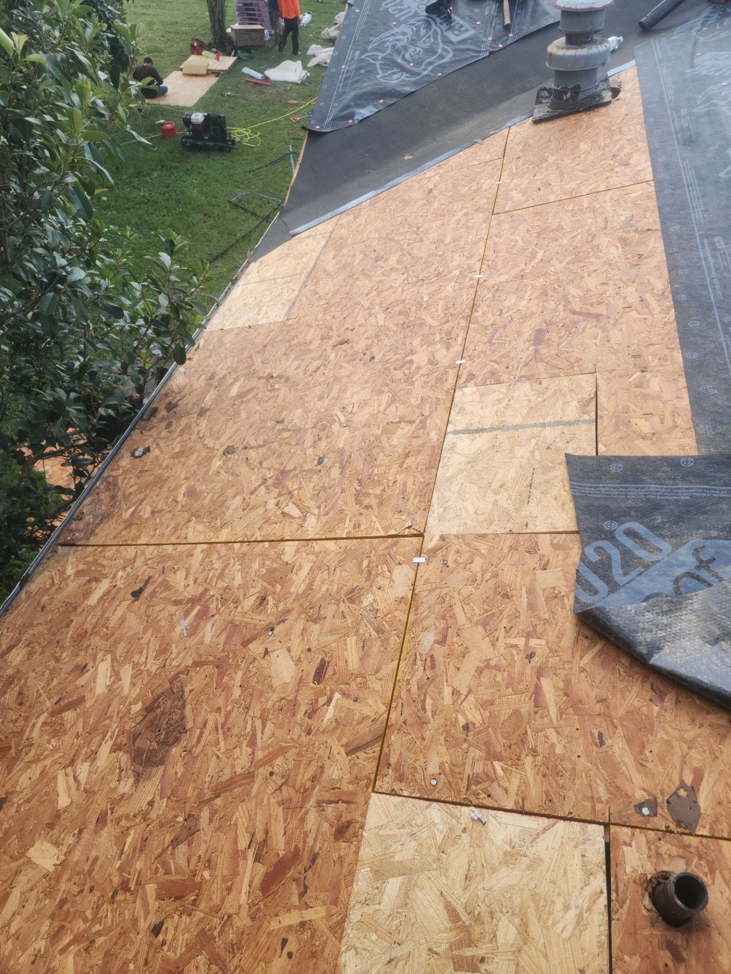 Residential Roofing Installation using Owen's Corning Duration (Lifetime) Shingles by Roof Repair Company