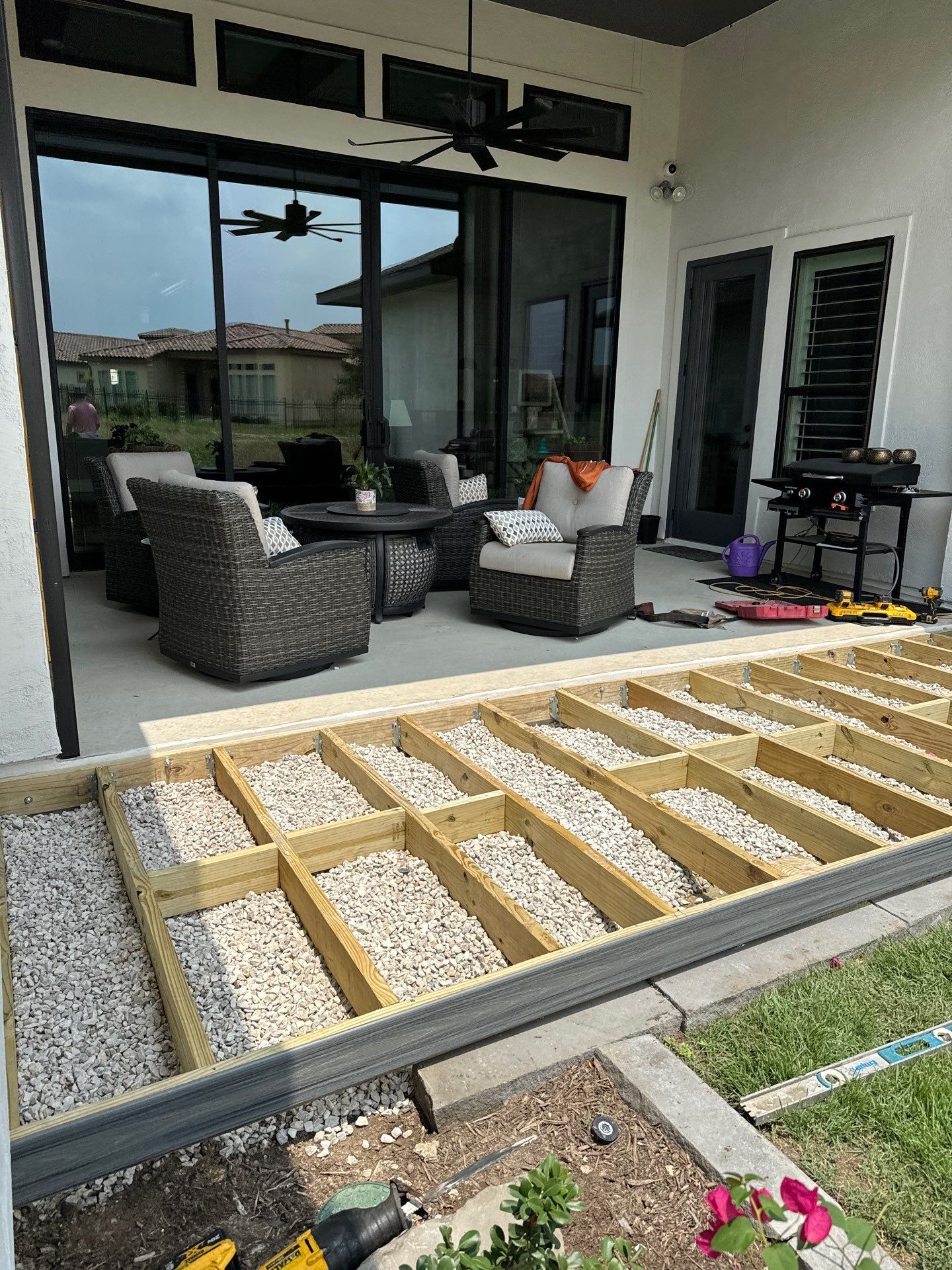 El Sonido at Campanas - San Antonio, TX by Hole In One Lawns, LLC