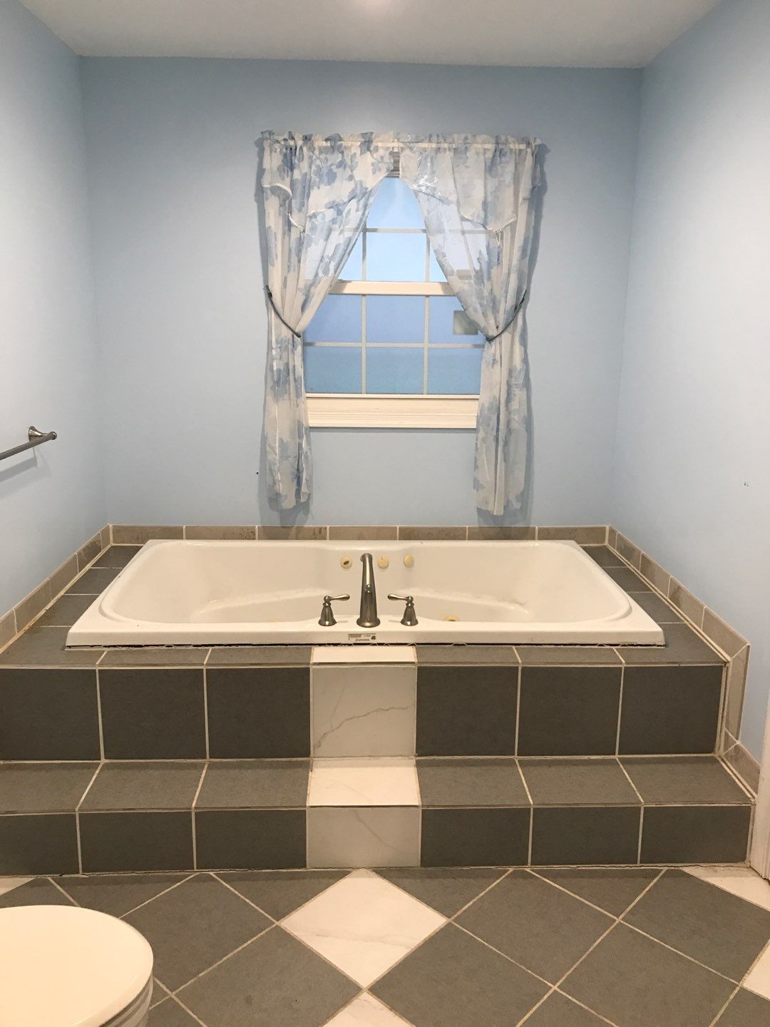 Jacuzzi Tear Out by BathPlanet SW Virginia