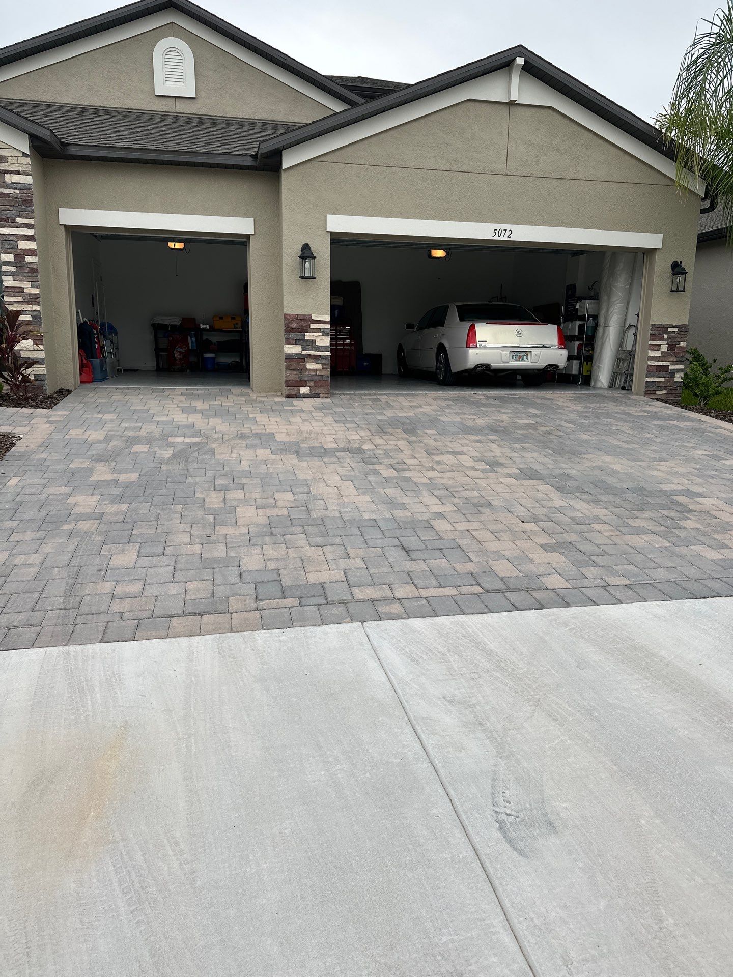 Paver Cleaning and Sealing in Berry Bay, Sun City Center by Supreme Paver Experts