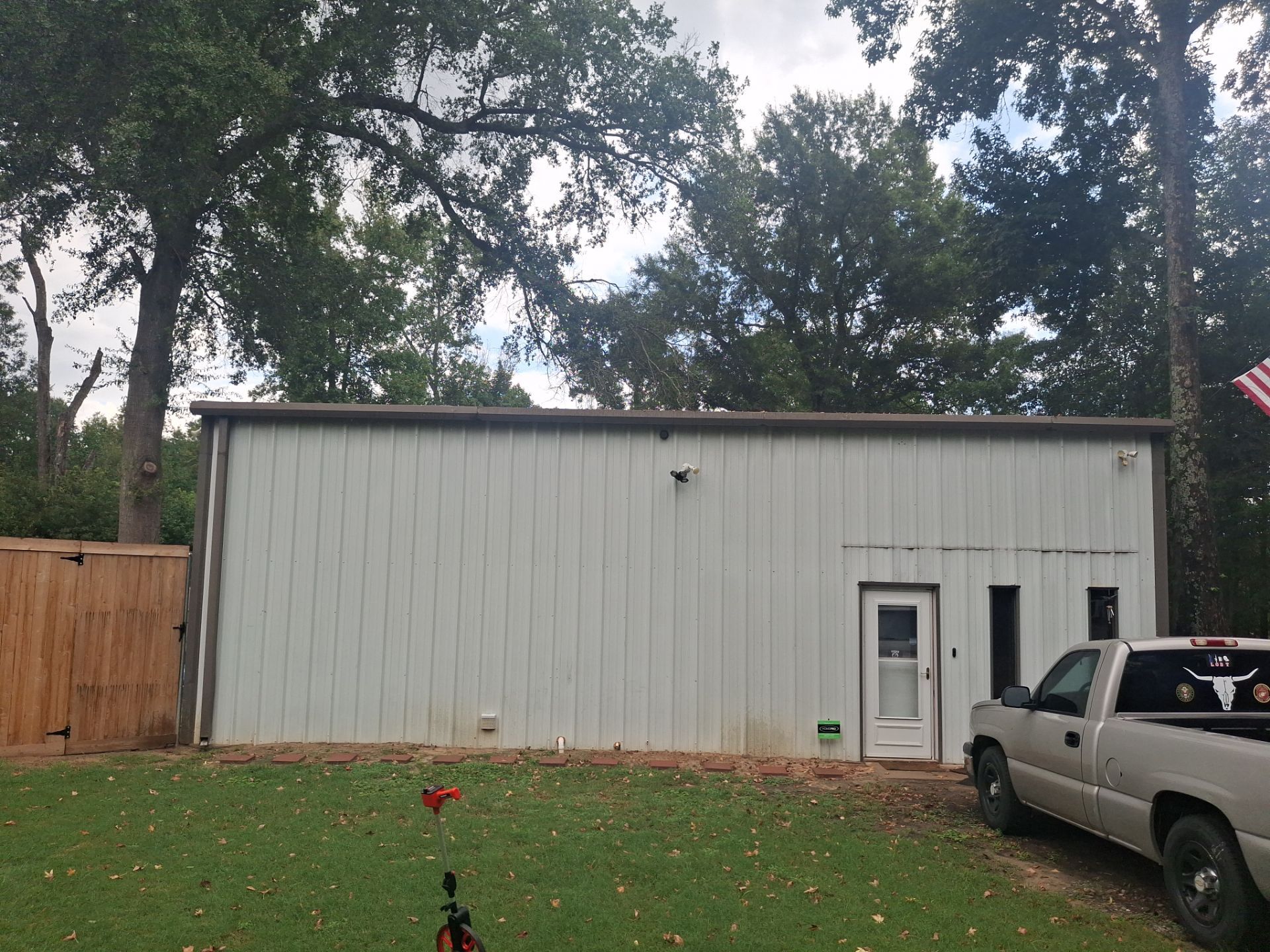 From Dingy Off-White to Bold & Modern! | Ben Wheeler, TX Exterior Repaint Quality Coats Painting by Quality Coats Painting
