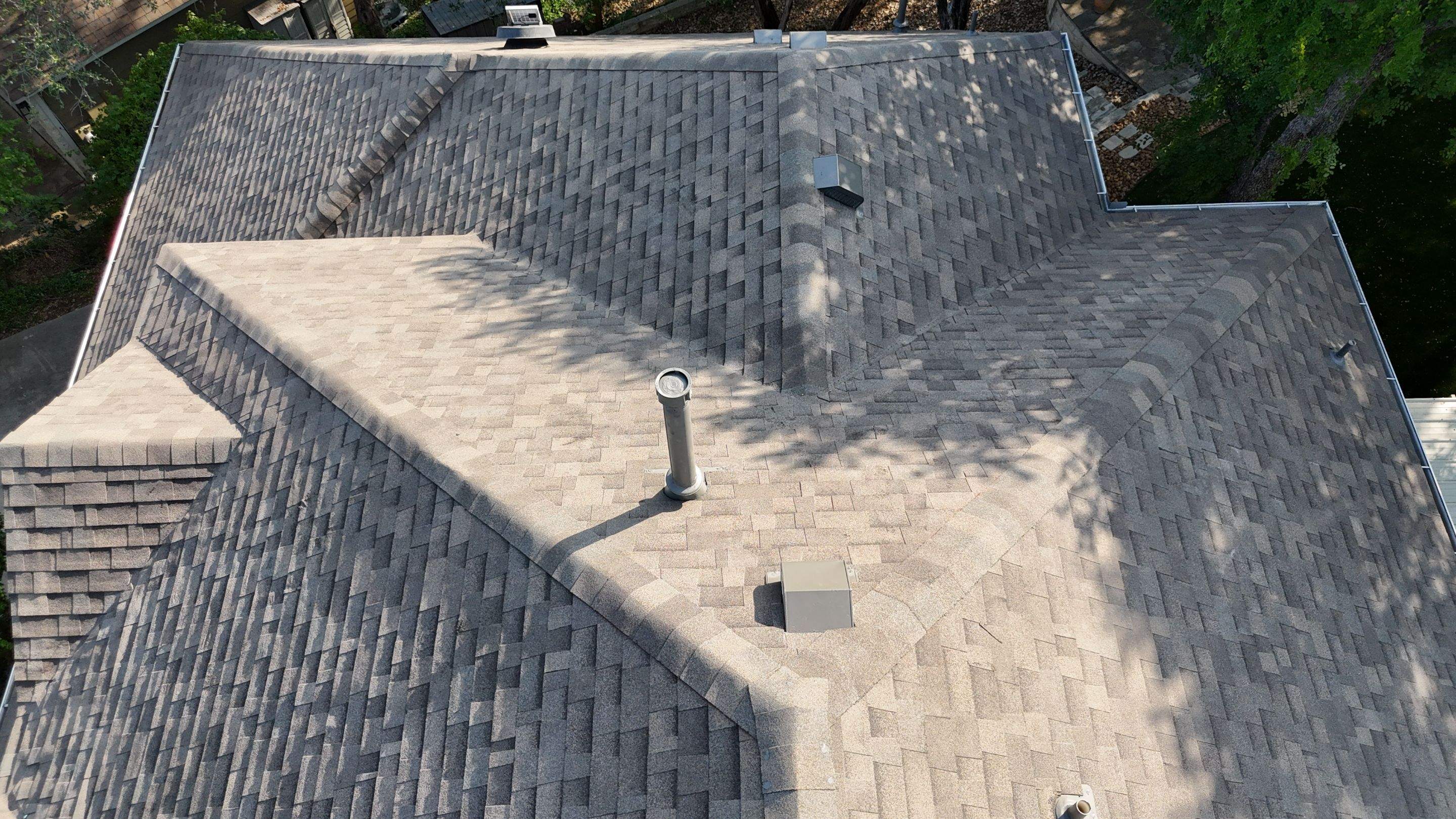 Weathered Wood Plus - Malarkey Highlander by RoofsOnly.com