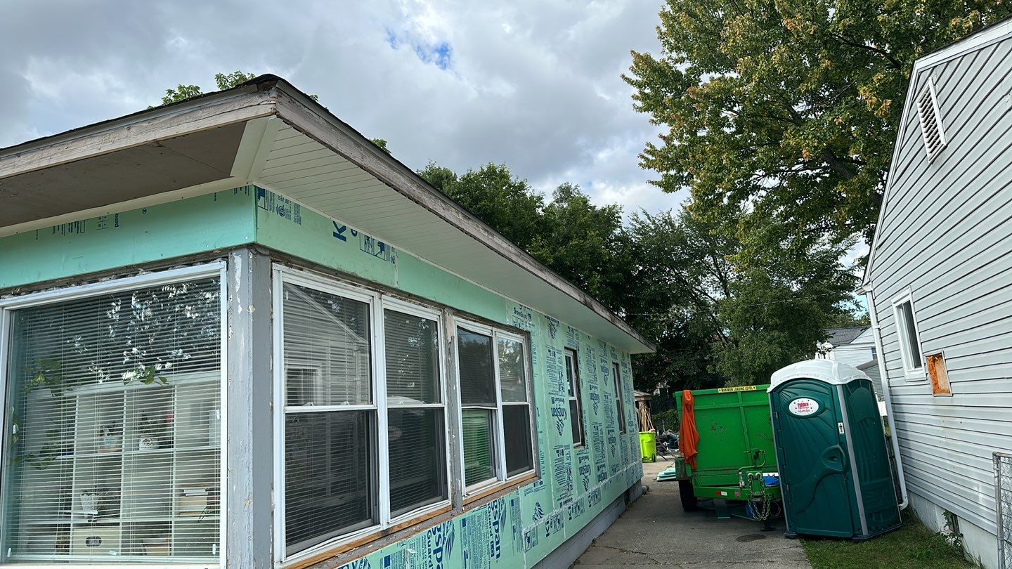 Siding Replacement using CertainTeed Restoration Classis D4 by 180 Contractors