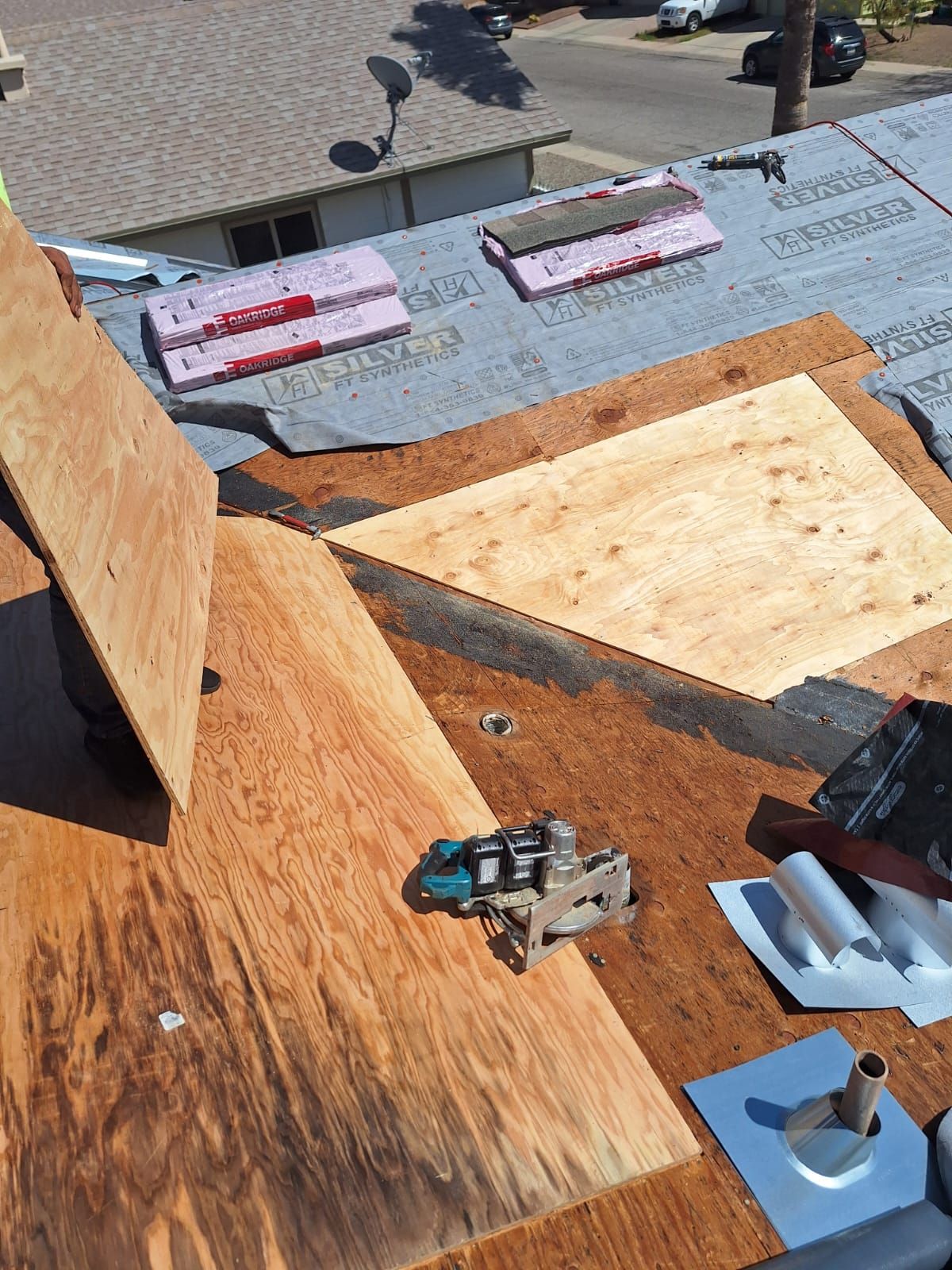 Weathered Wood Shingles by Reimagine Roofing