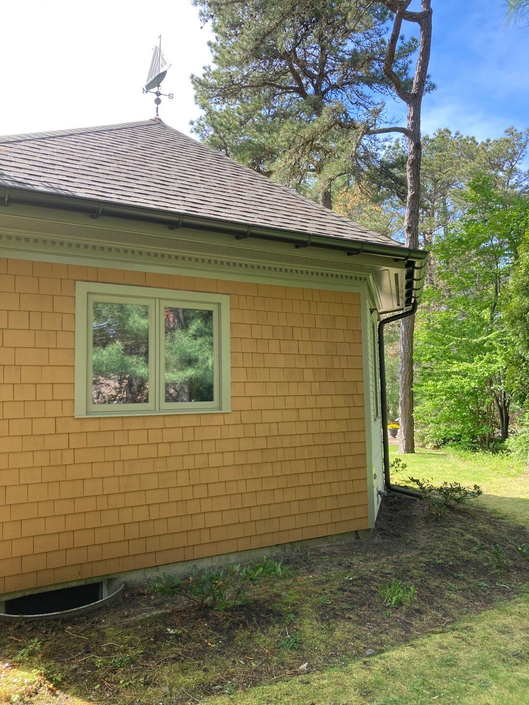 Gutter Installation using 6" Half Round Aluminum Gutter by Gutter Pro Enterprises