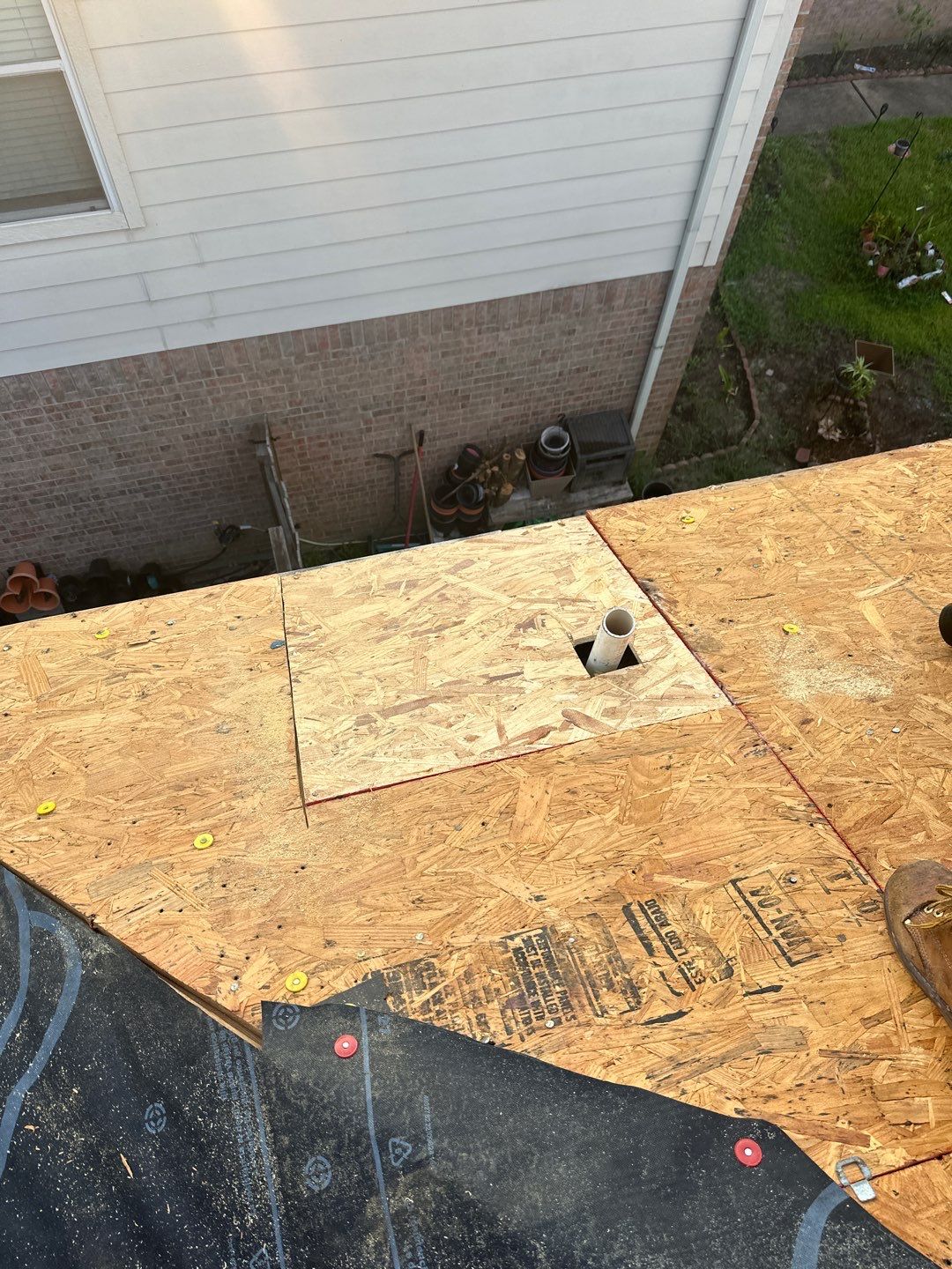 Residential Roofing Installation using Owen's Corning Duration (Lifetime) Shingles by Roof Repair Company