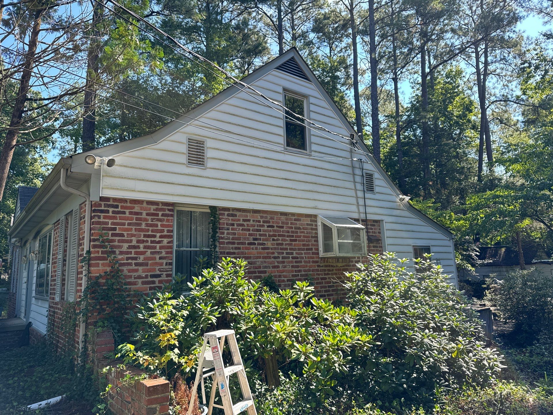 Architectural Shingle Roof and New Siding Installation in Richmond by Cade Construction