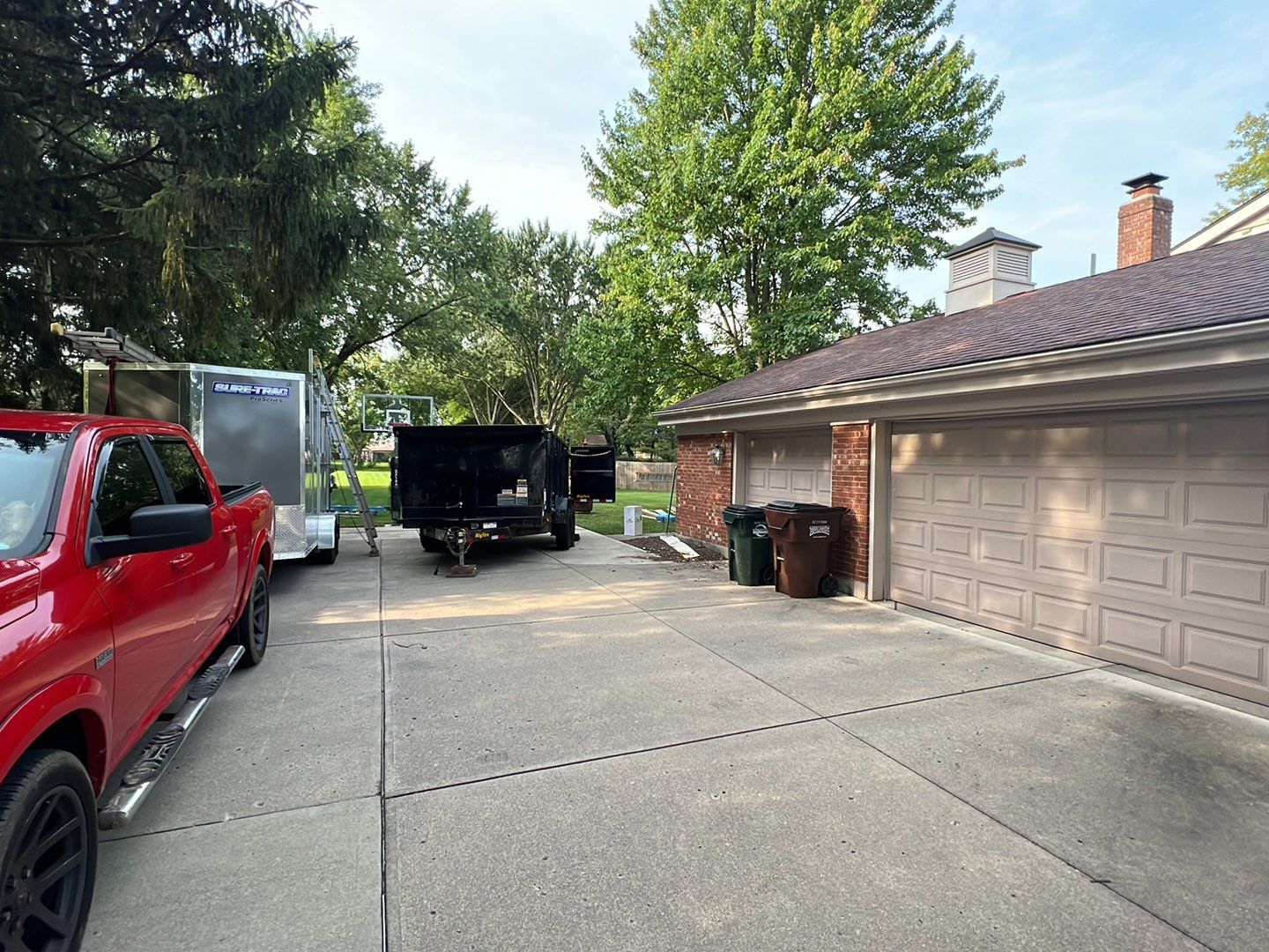 Siding Installation using Norandex Woodsmen Select vinyl sidning by WIW Enterprises Inc