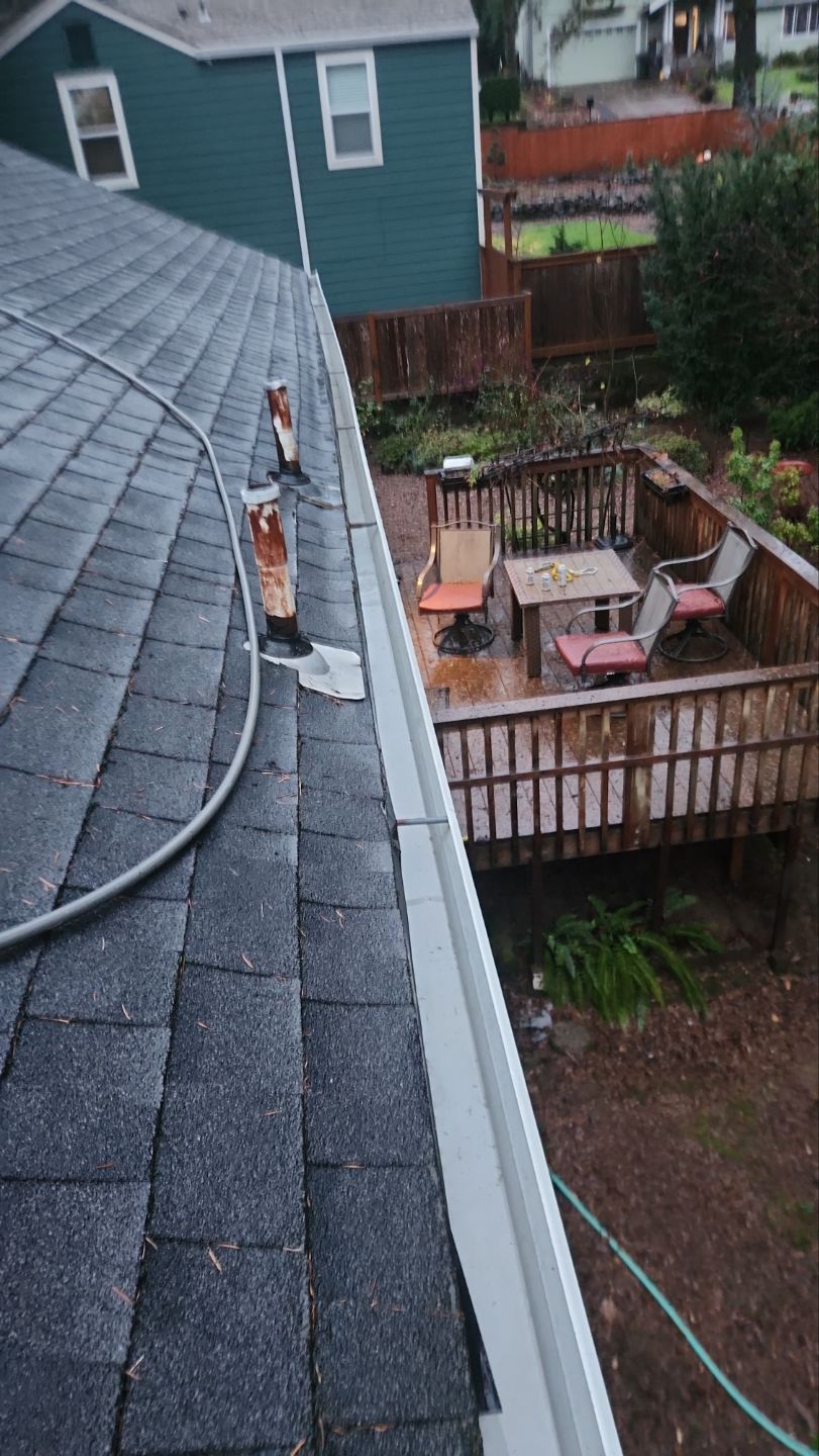 Driveway Repair using Pressure washing no chemicals by Willamette Outdoor Wash LLC
