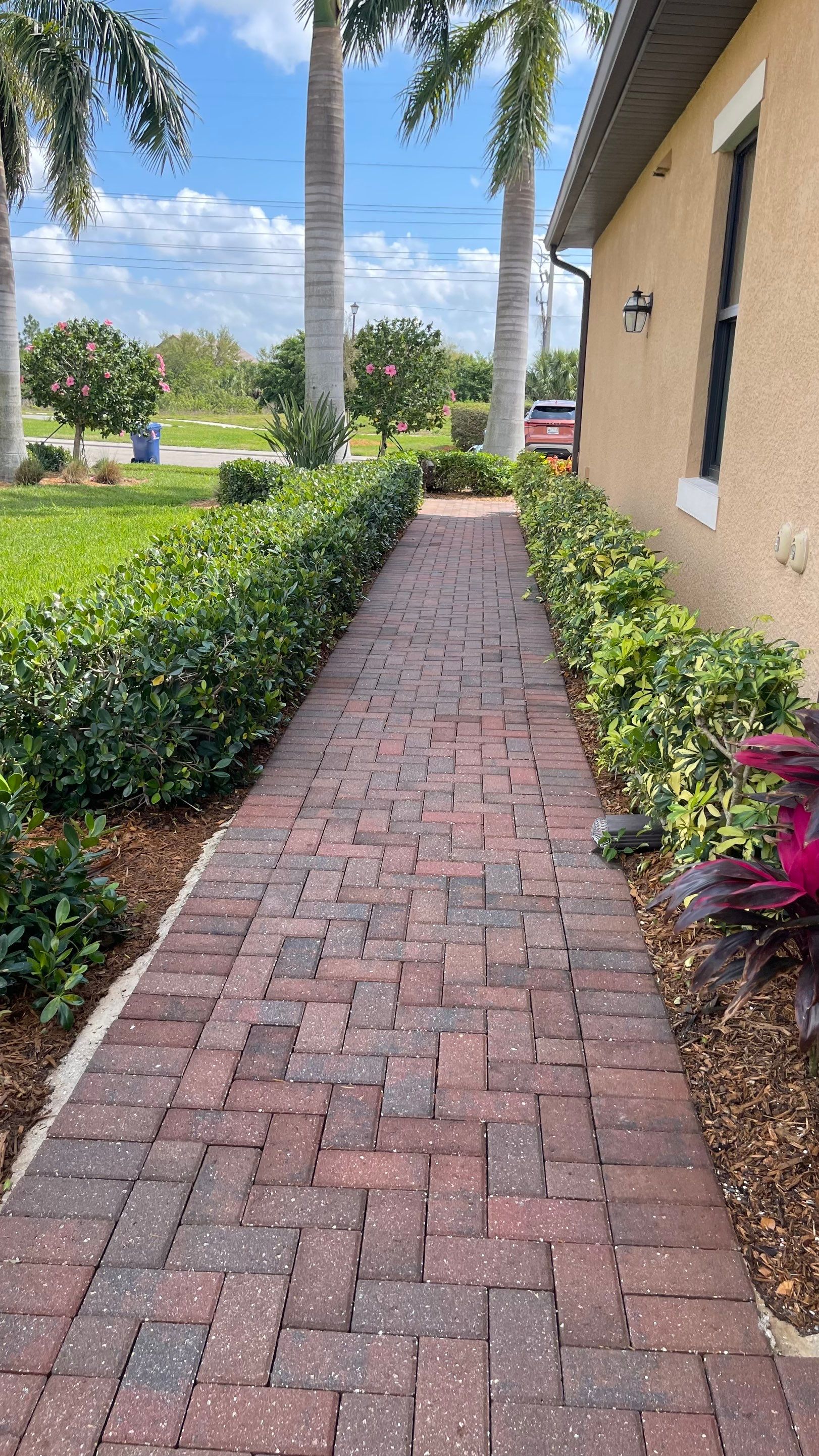 HOA Paver Driveway & Sidewalk Cleaning in Sarasota National, Venice, FL | Sunshine AquaWash by Sunshine AquaWash
