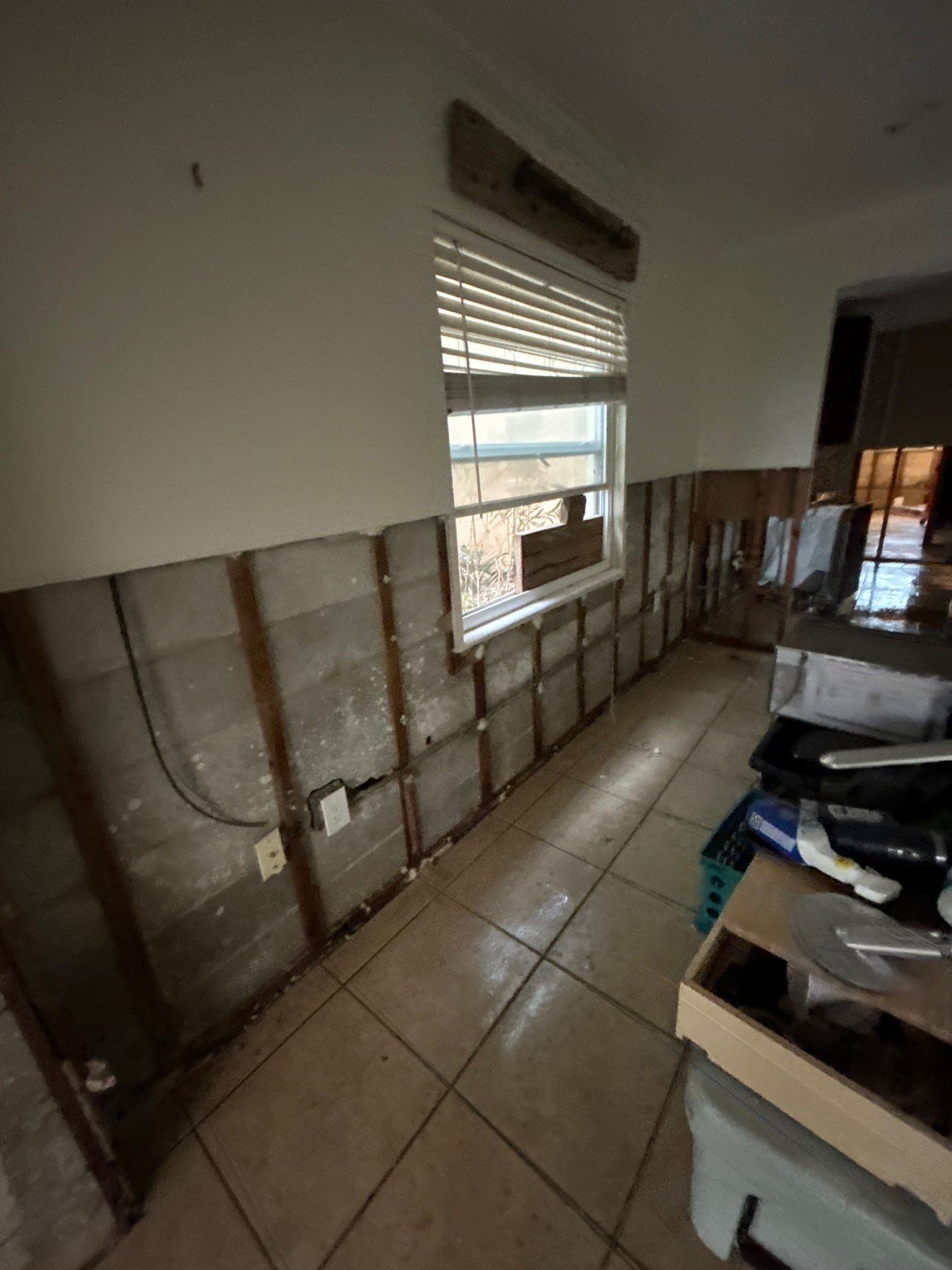 Bradenton Water Damage Repair by Ampm Restoration Services 