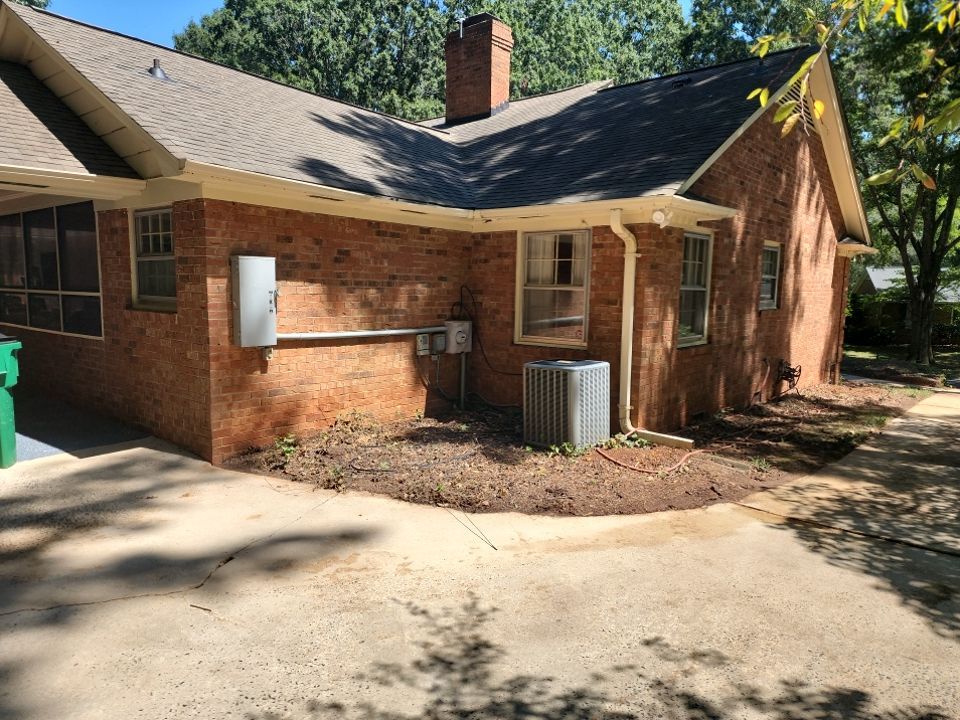 House Wash using cleaner by Power Wash Masters LLC