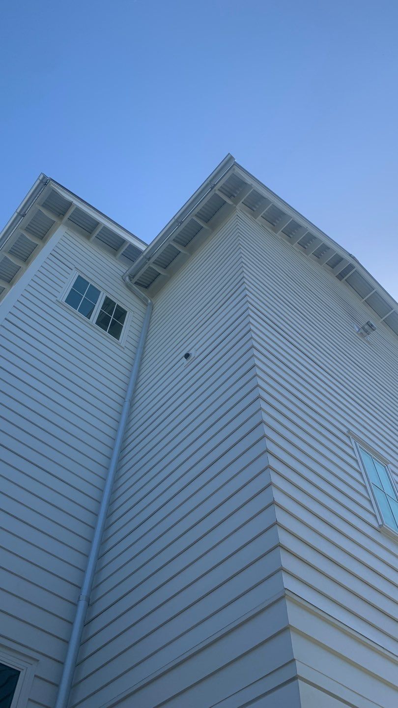 Seamless Gutters Installation using Galvalume Half Round Gutters by Gutter Professors