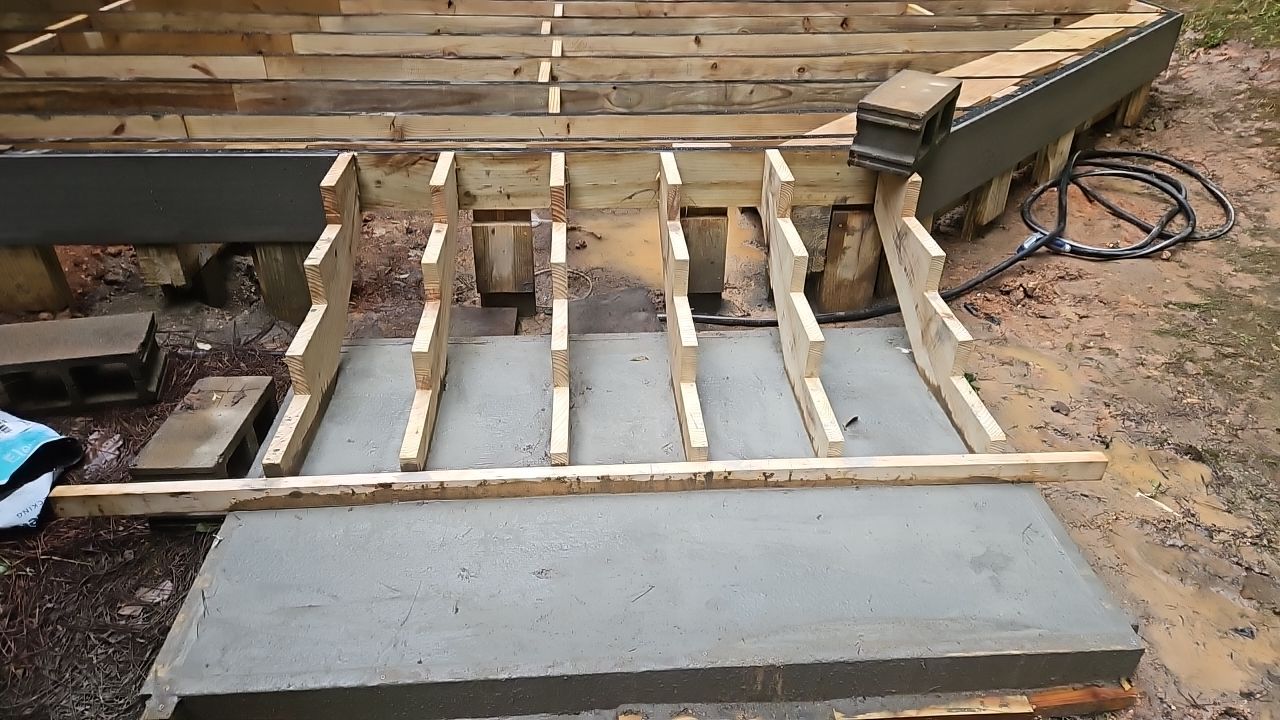 Jameswood Lane - Composite Deck Build by Pillar and Pine