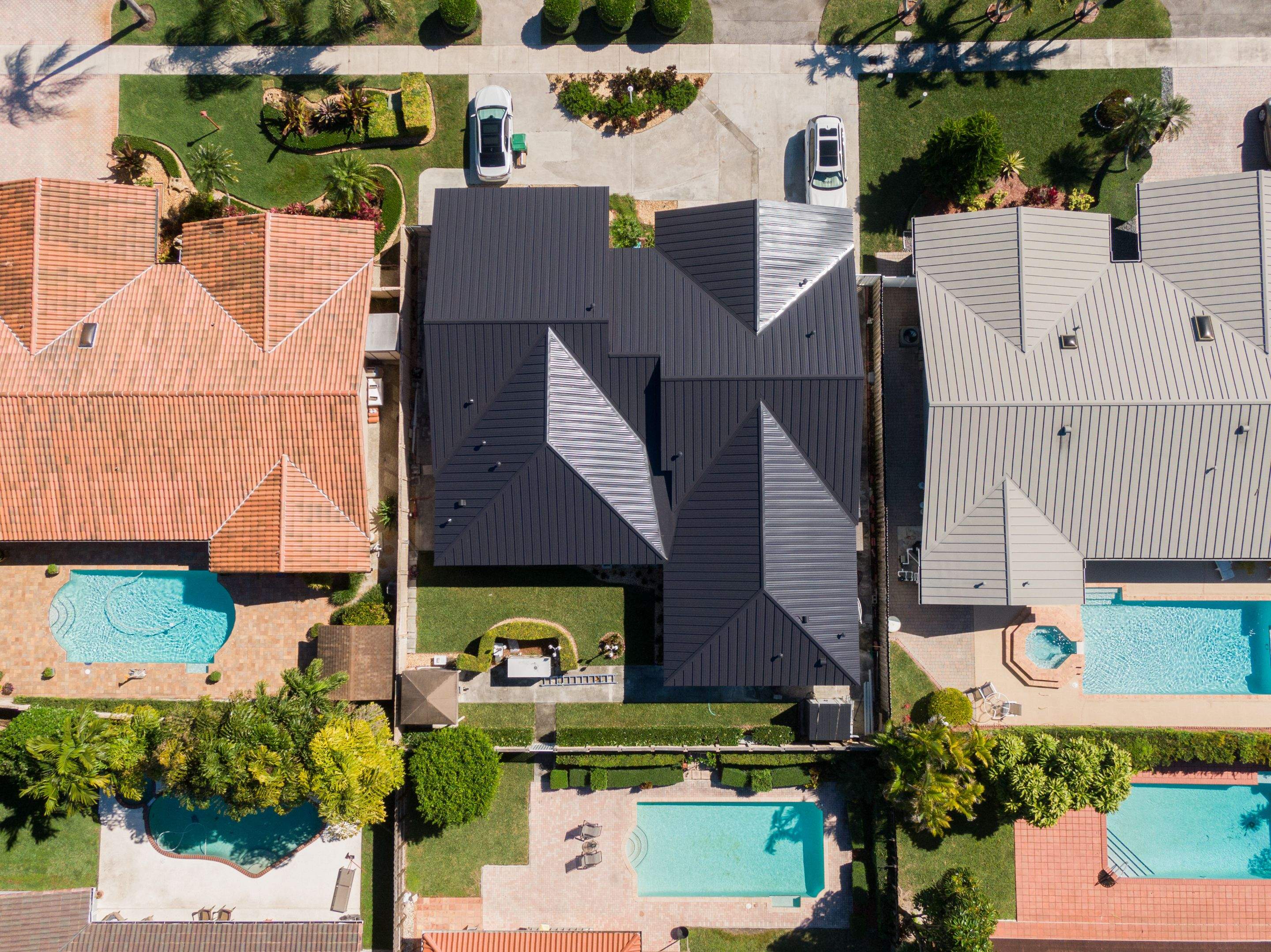 Metal Roof - Galvalume - Matte Black by Istueta Roofing