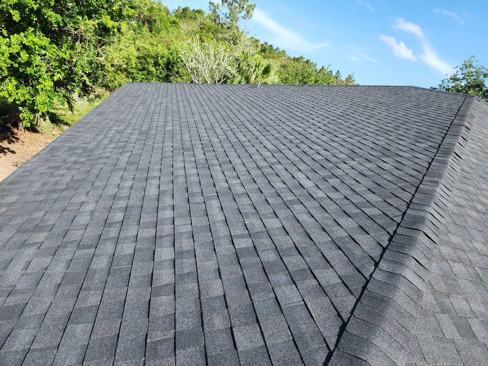 Shingle - CertainTeed Landmark Dimensional - Charcoal Black by Istueta Roofing