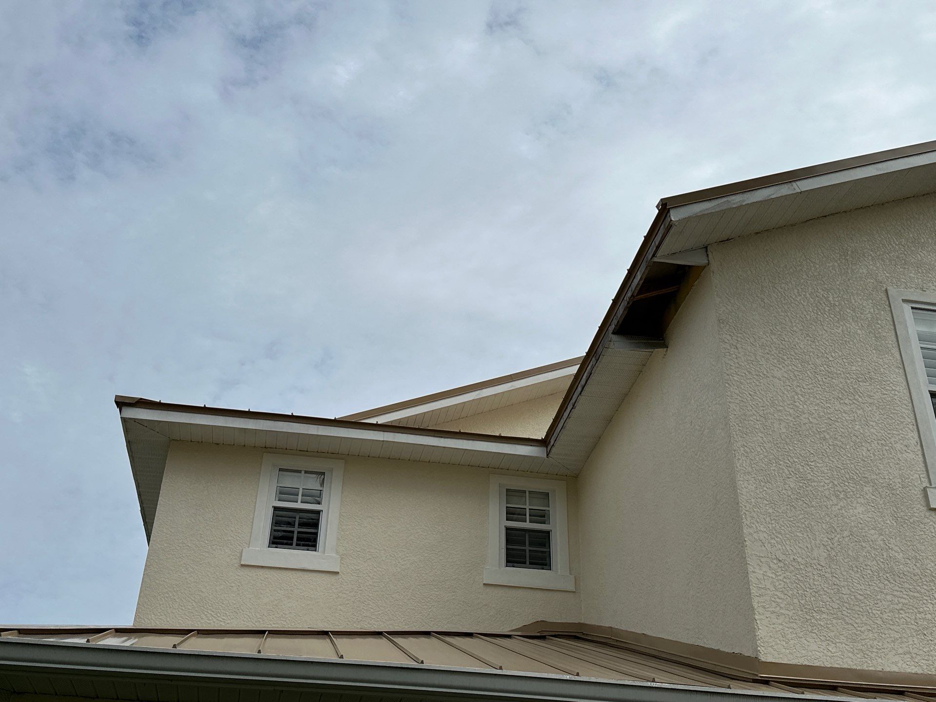 White Vinyl Soffit and Fascia in Cape Coral FL by Gutter Professors