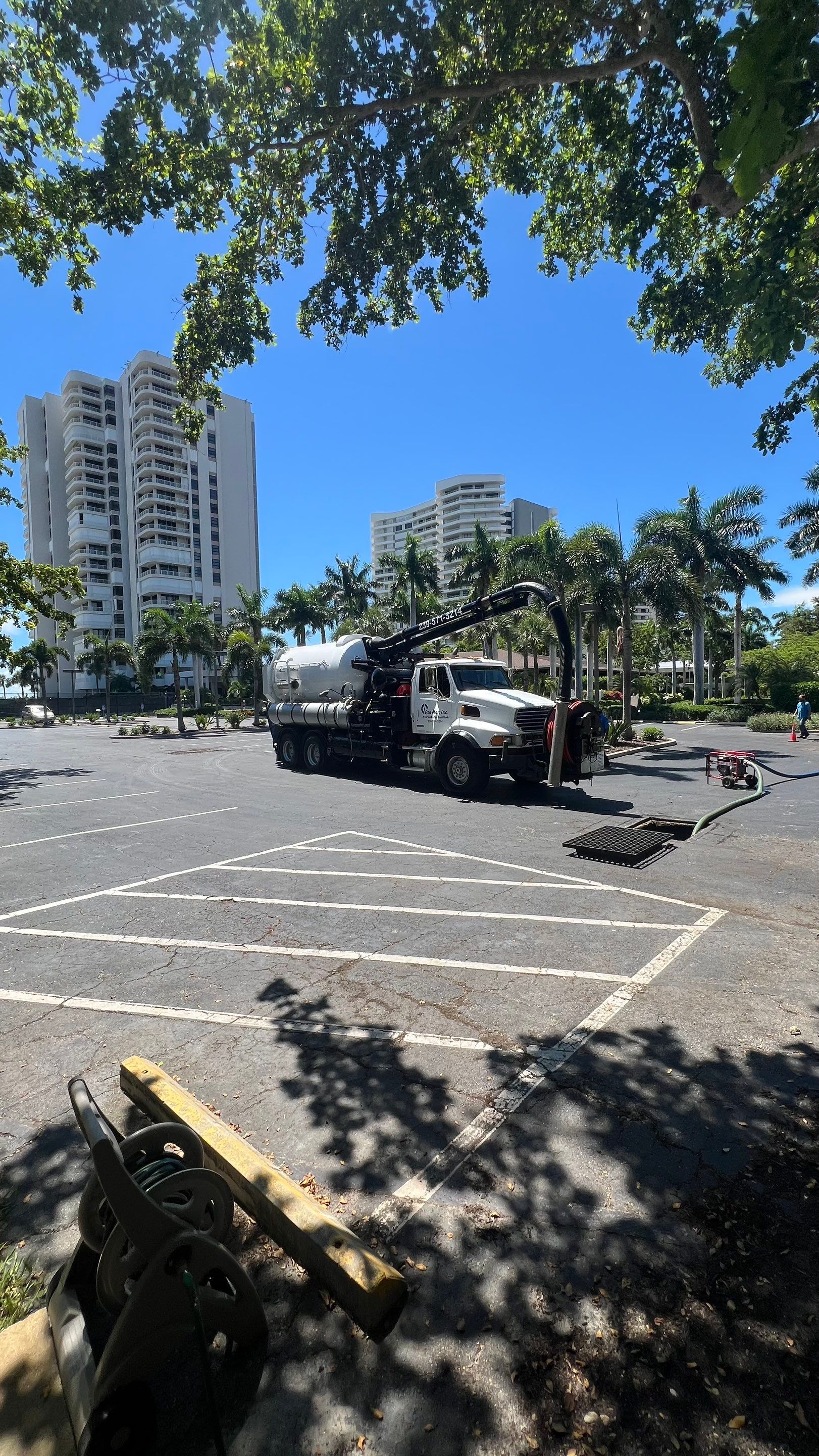 Marco Island Condo Stormwater System Maintenance and Standing Water Removal by APS Power & Water