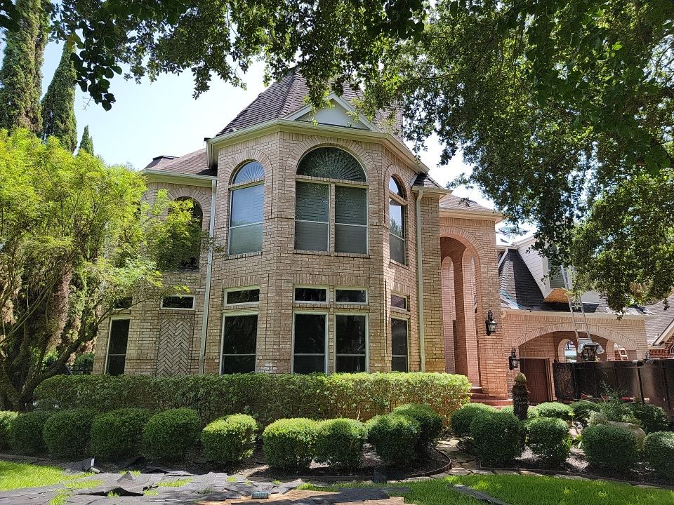 Mullings Roof Installation by O & M Construction Services