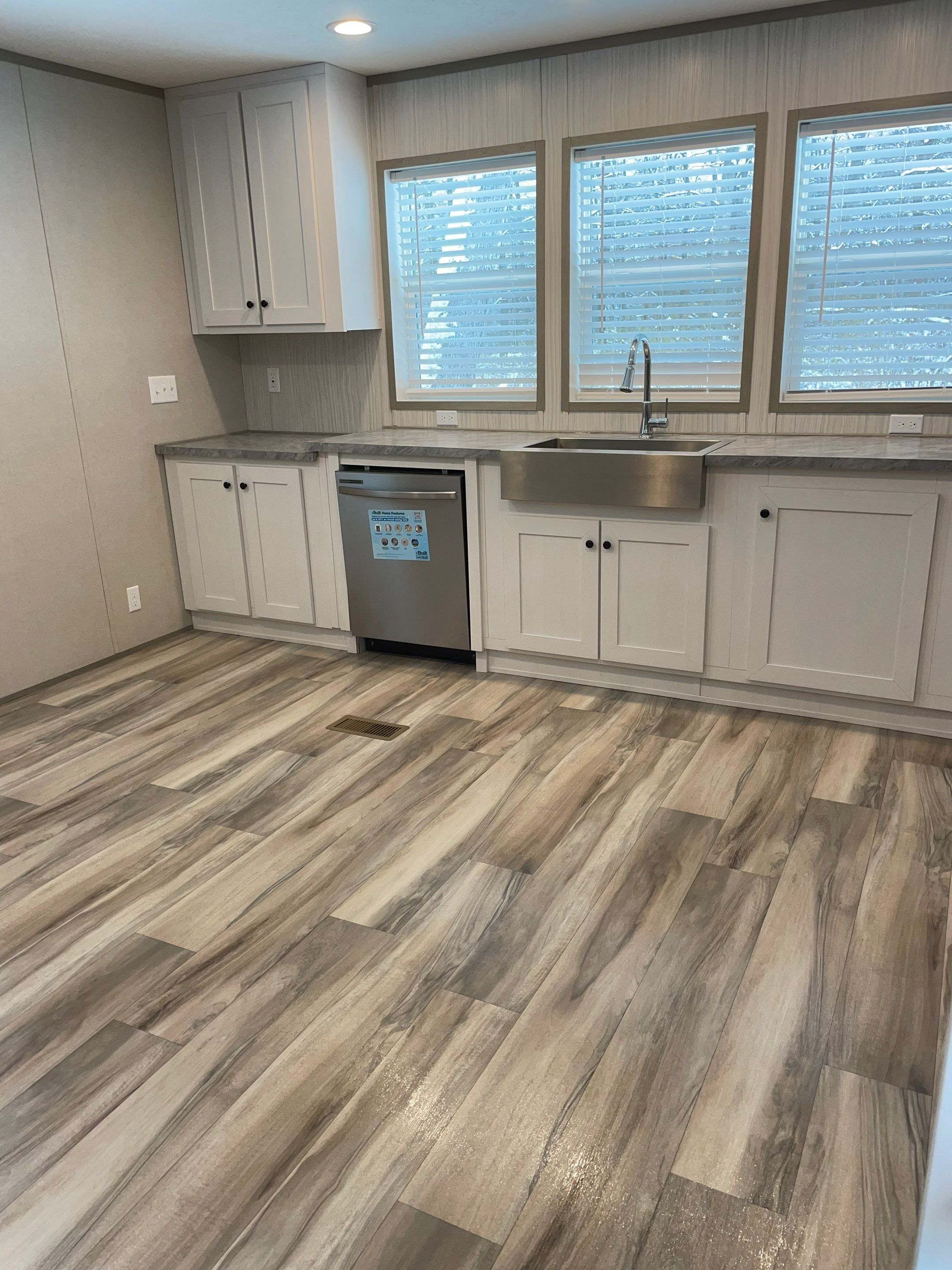 Social 76 by Clayton Homes of Walton