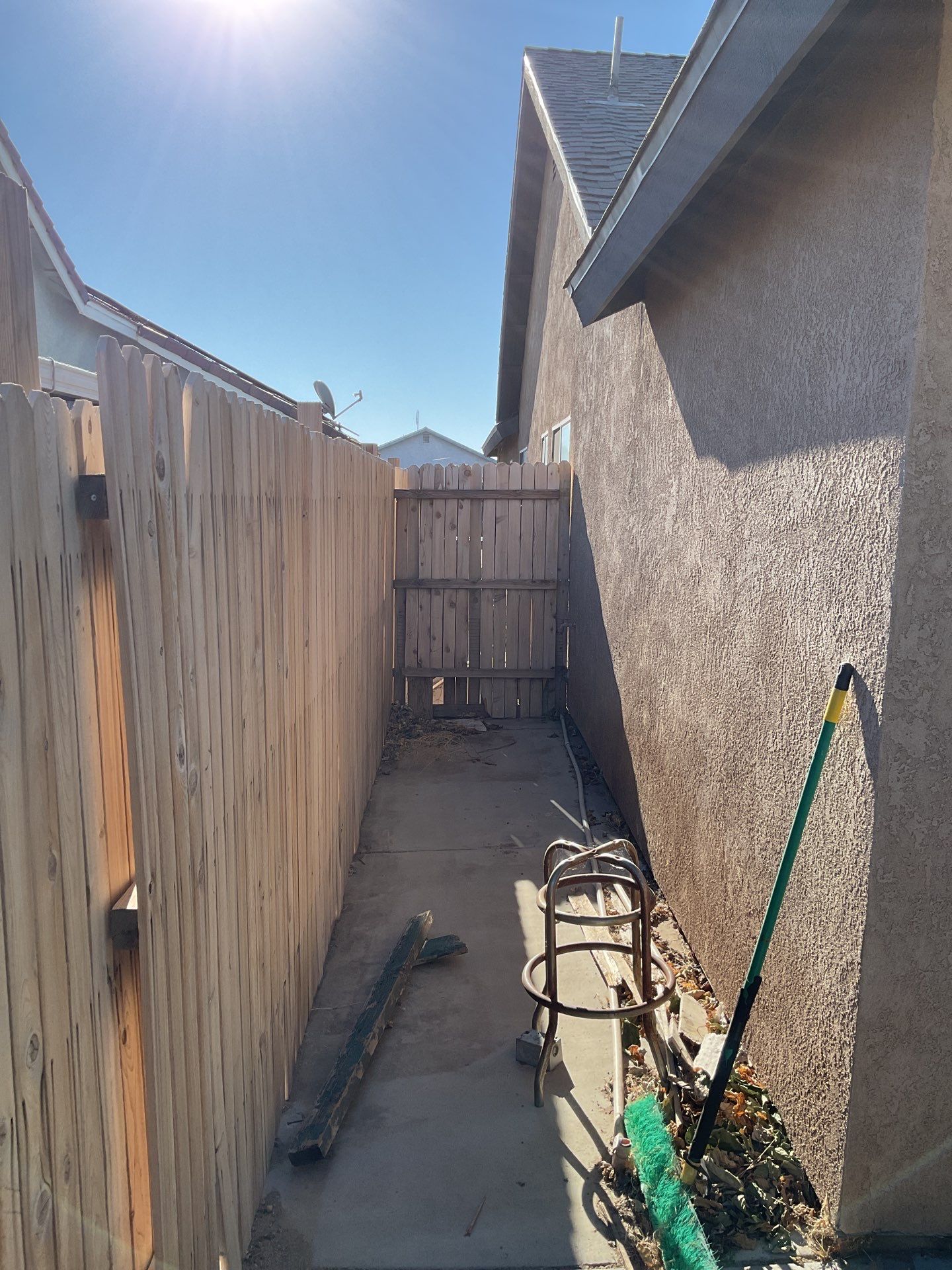Fence Installation using Vinyl by Fence Guys Inc. 